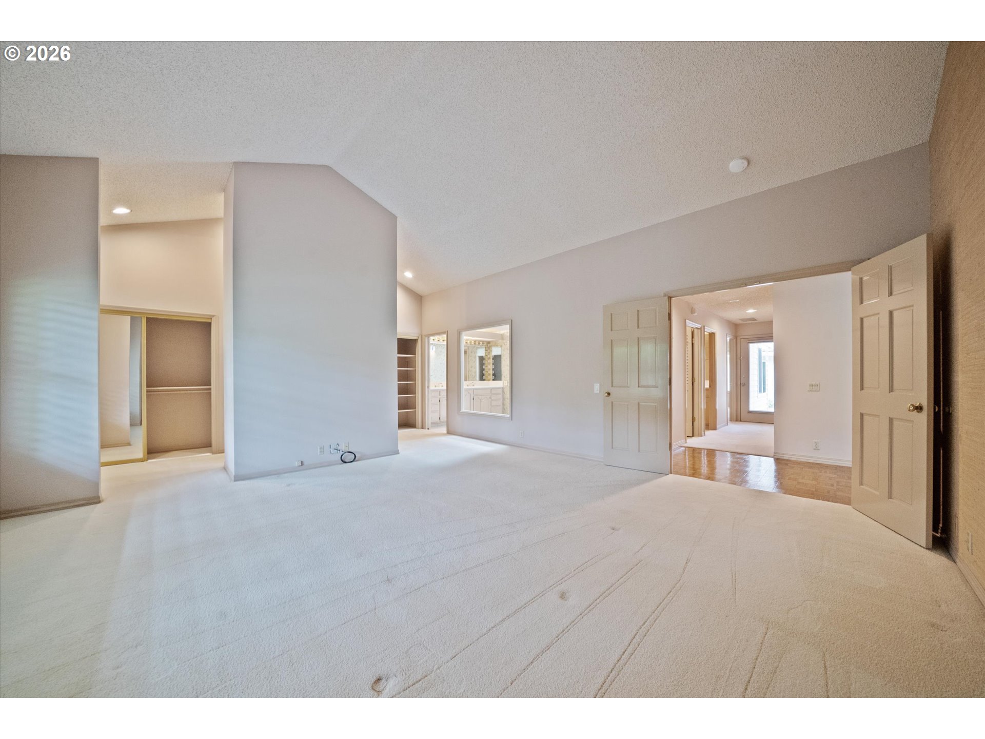 7177 SW LAKE BLUFF CT