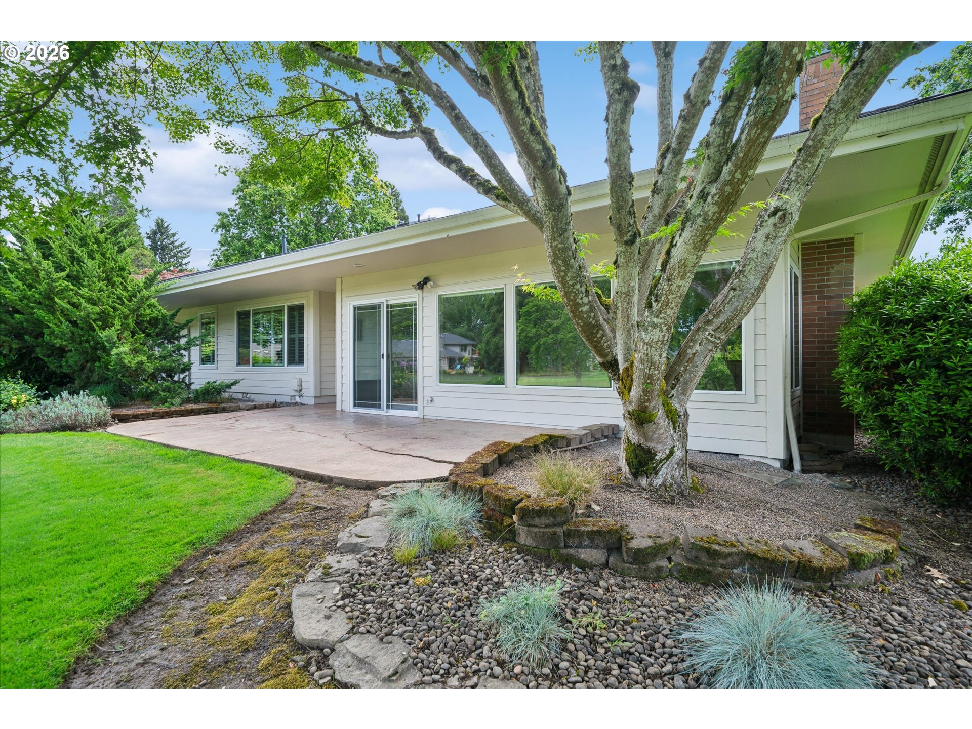 7177 SW LAKE BLUFF CT