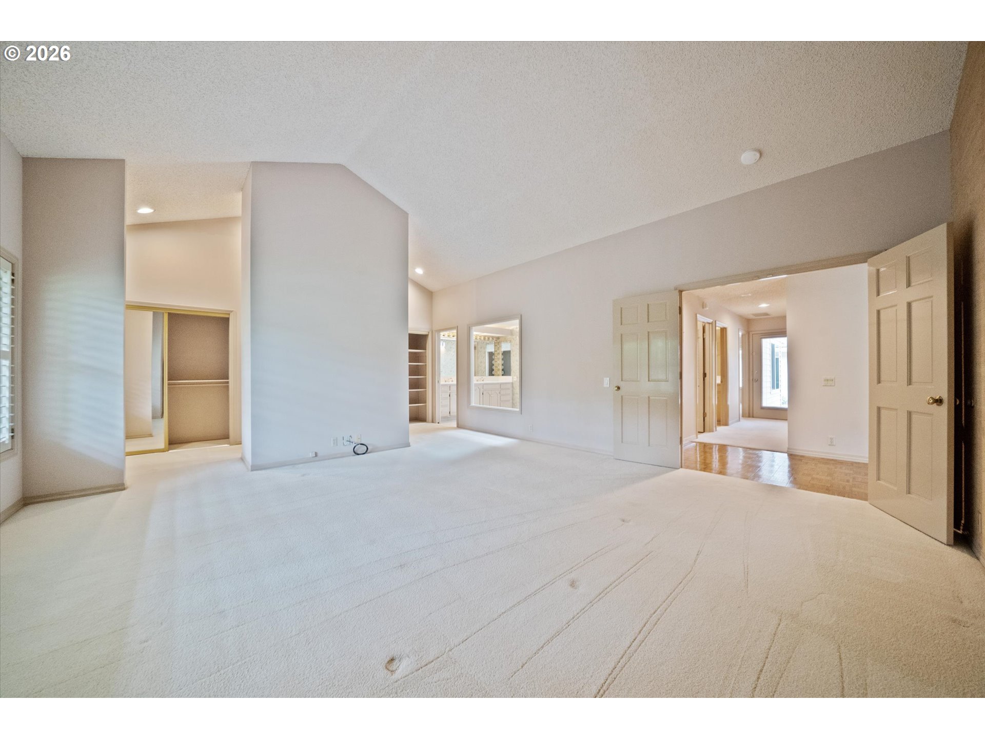 7177 SW LAKE BLUFF CT