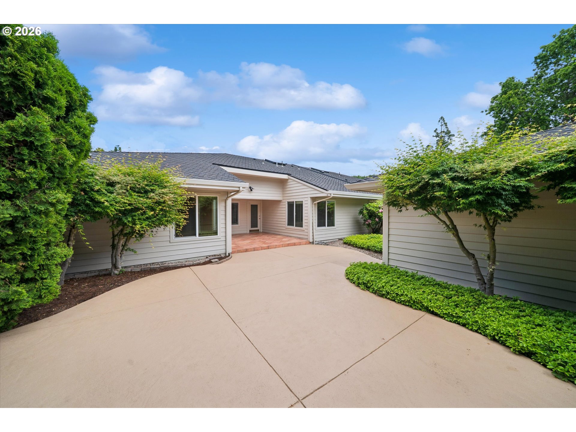 7177 SW LAKE BLUFF CT