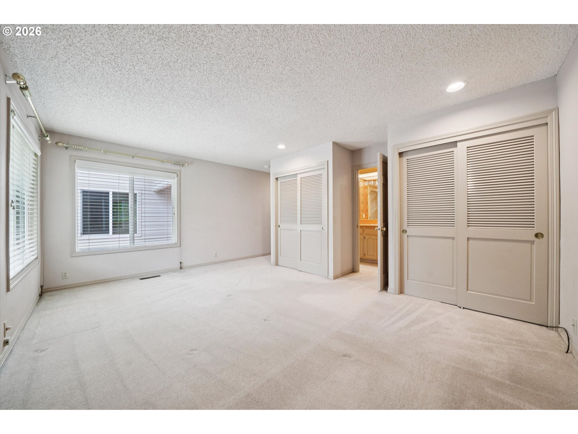 7177 SW LAKE BLUFF CT