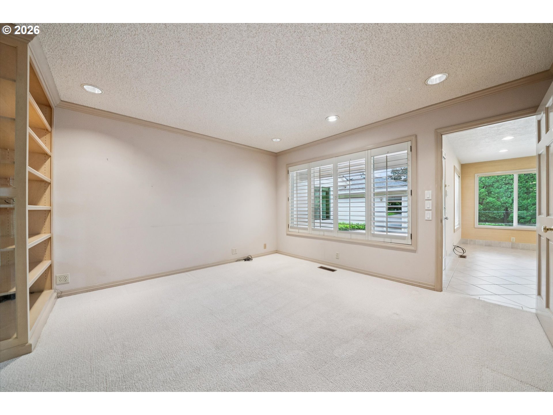 7177 SW LAKE BLUFF CT