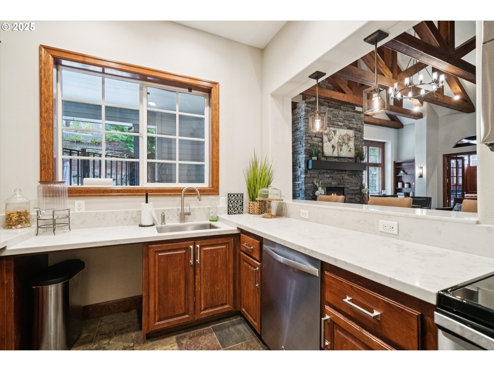 3850 SUMMERLINN DR