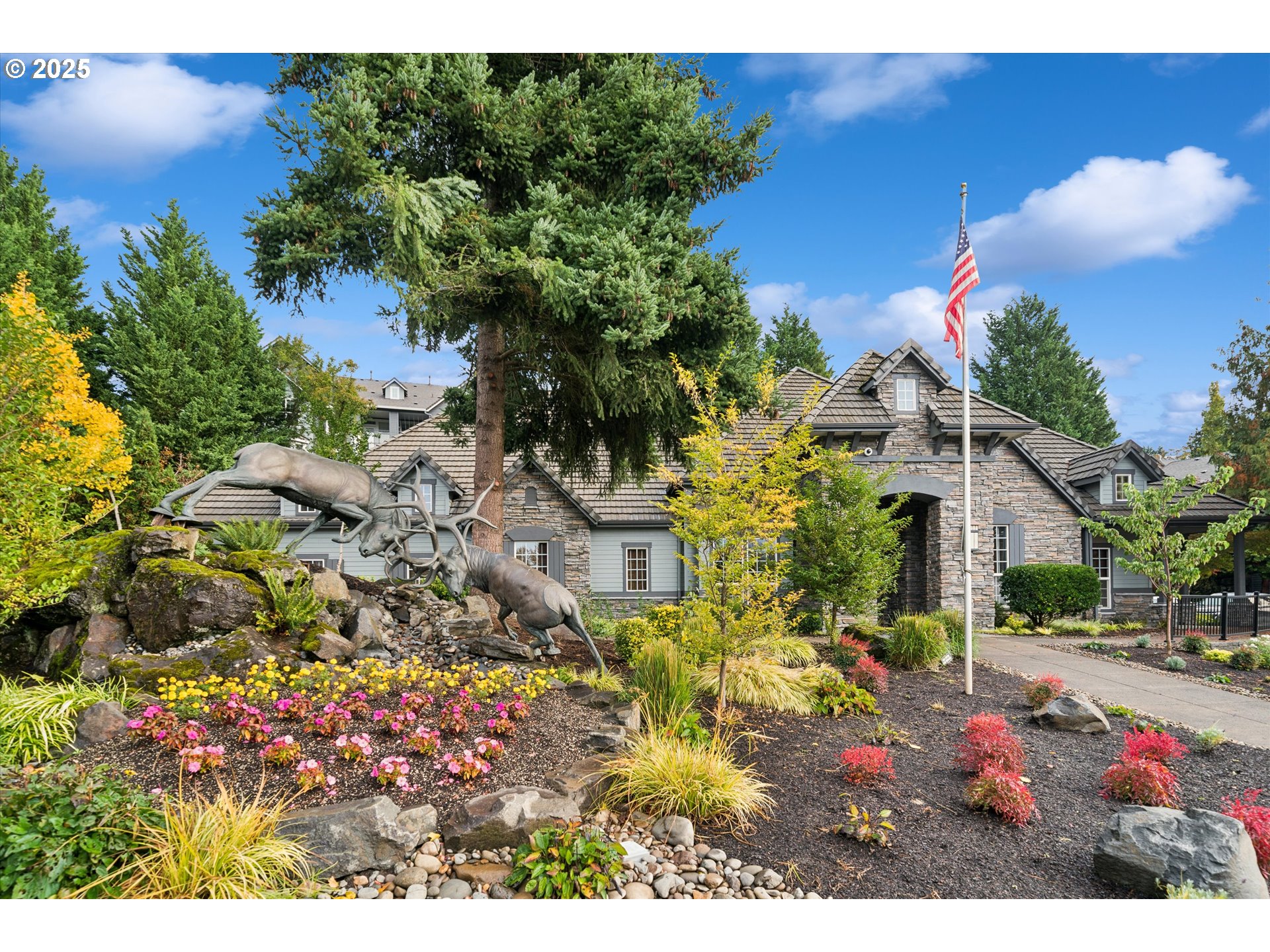 3850 SUMMERLINN DR