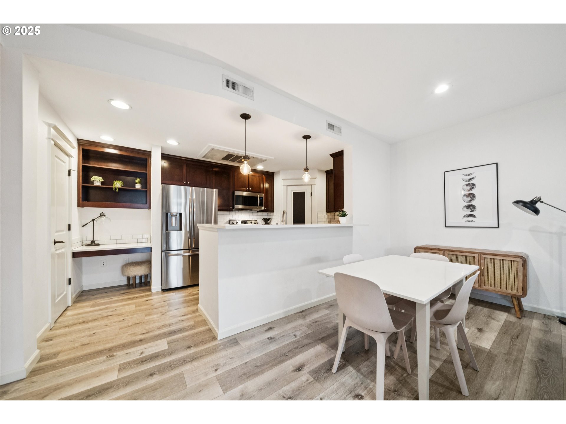 3850 SUMMERLINN DR