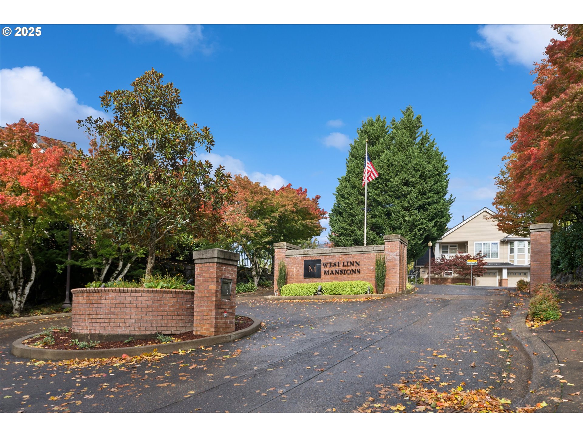 3850 SUMMERLINN DR