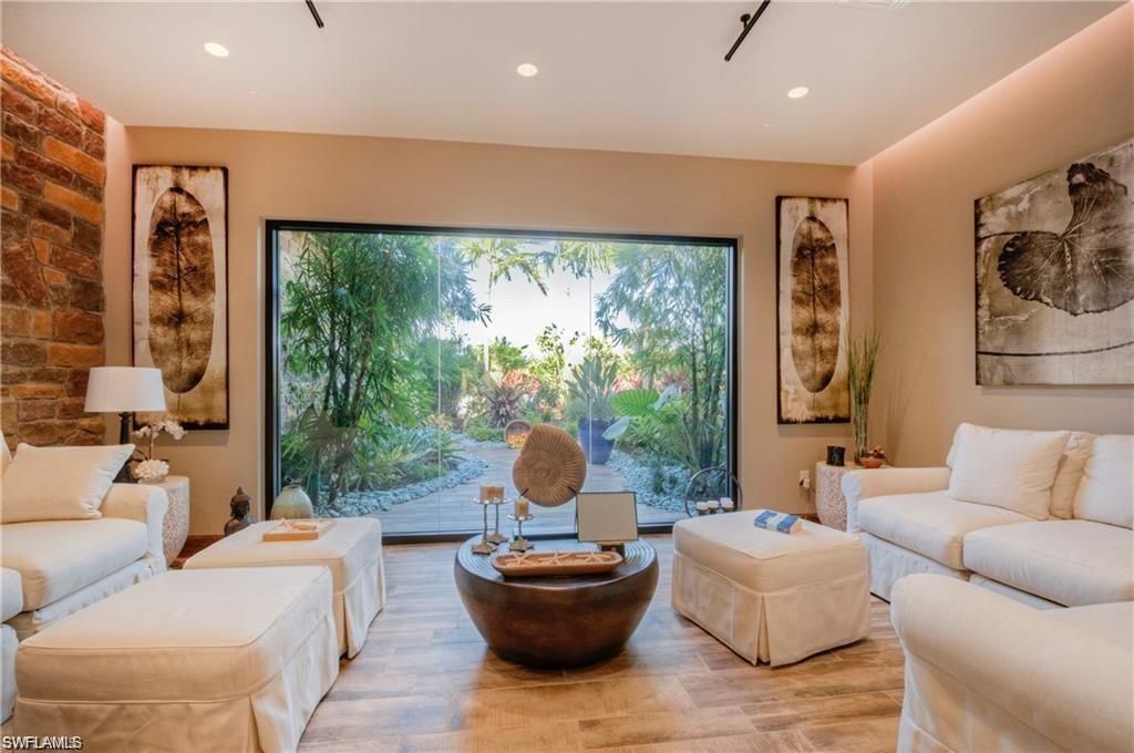 9433 Benvenuto CT # 101