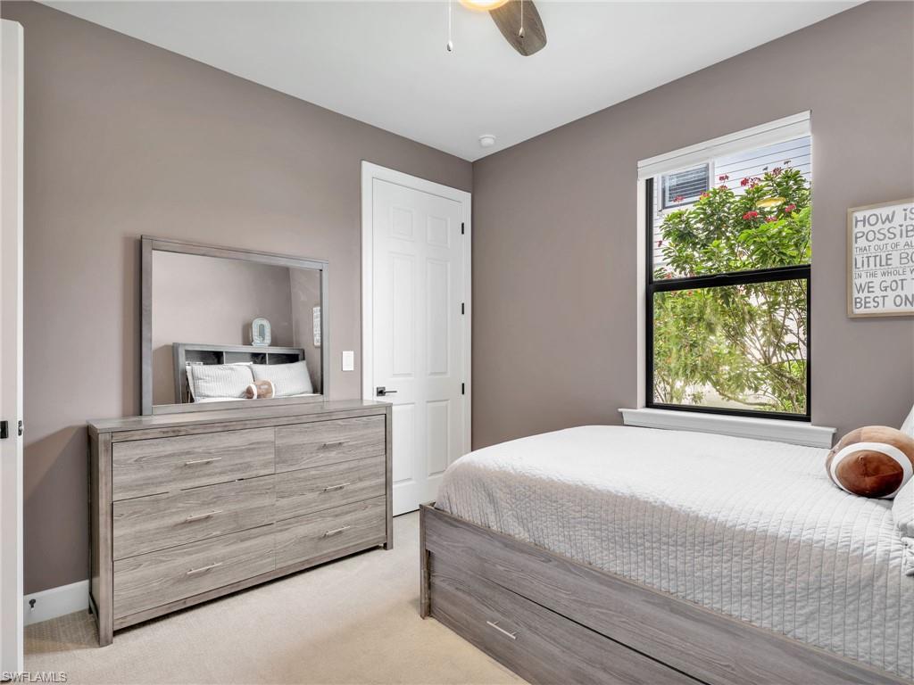 9487 Greyhawk TRL