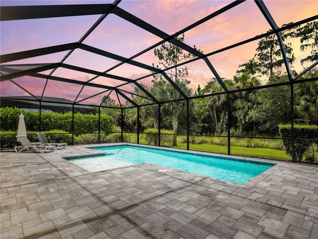 9487 Greyhawk TRL