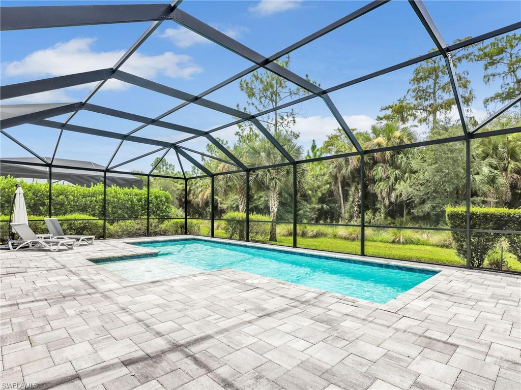 9487 Greyhawk TRL