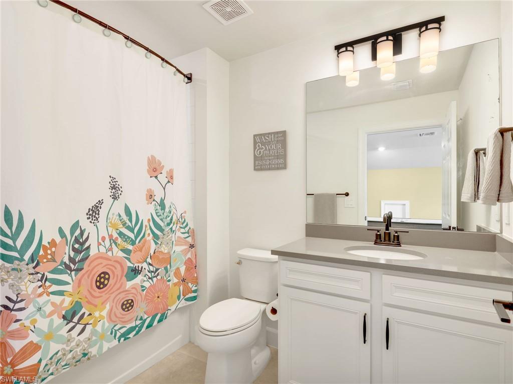 9487 Greyhawk TRL