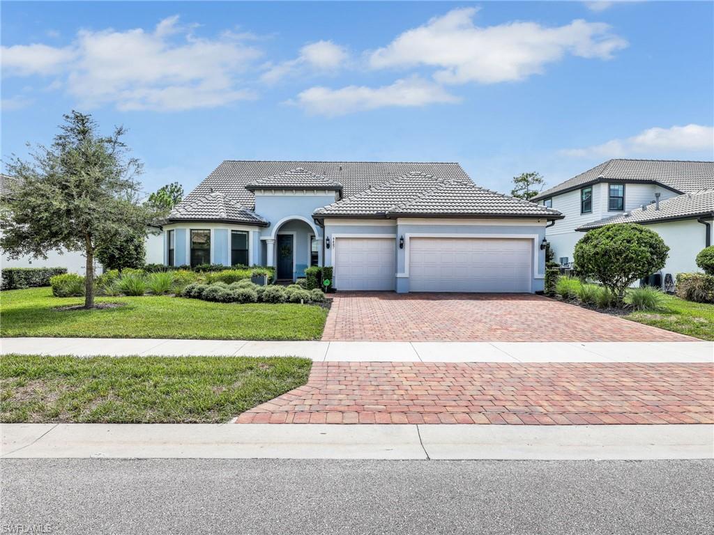 9487 Greyhawk TRL
