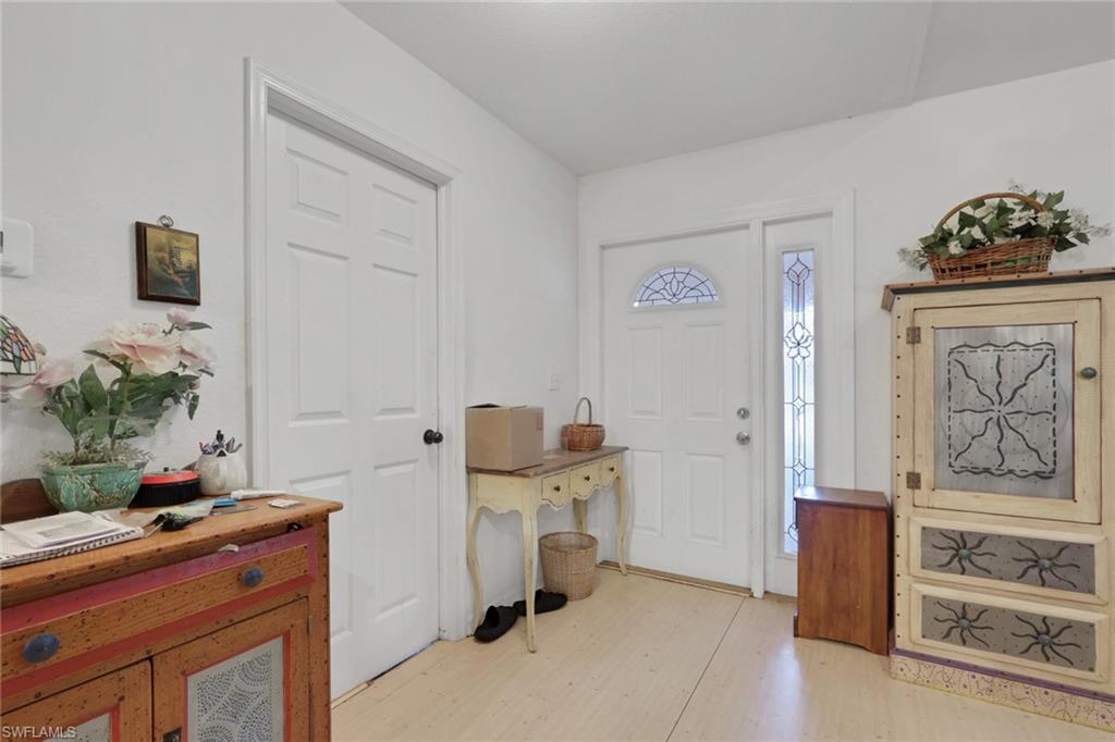 12393 Londonderry LN