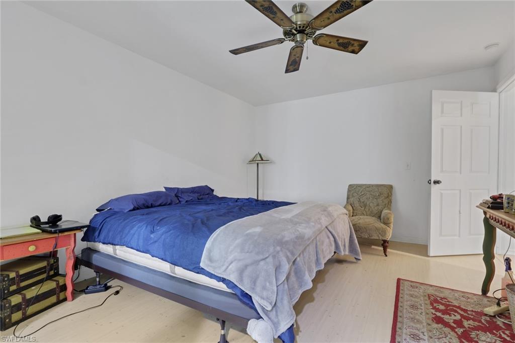 12393 Londonderry LN