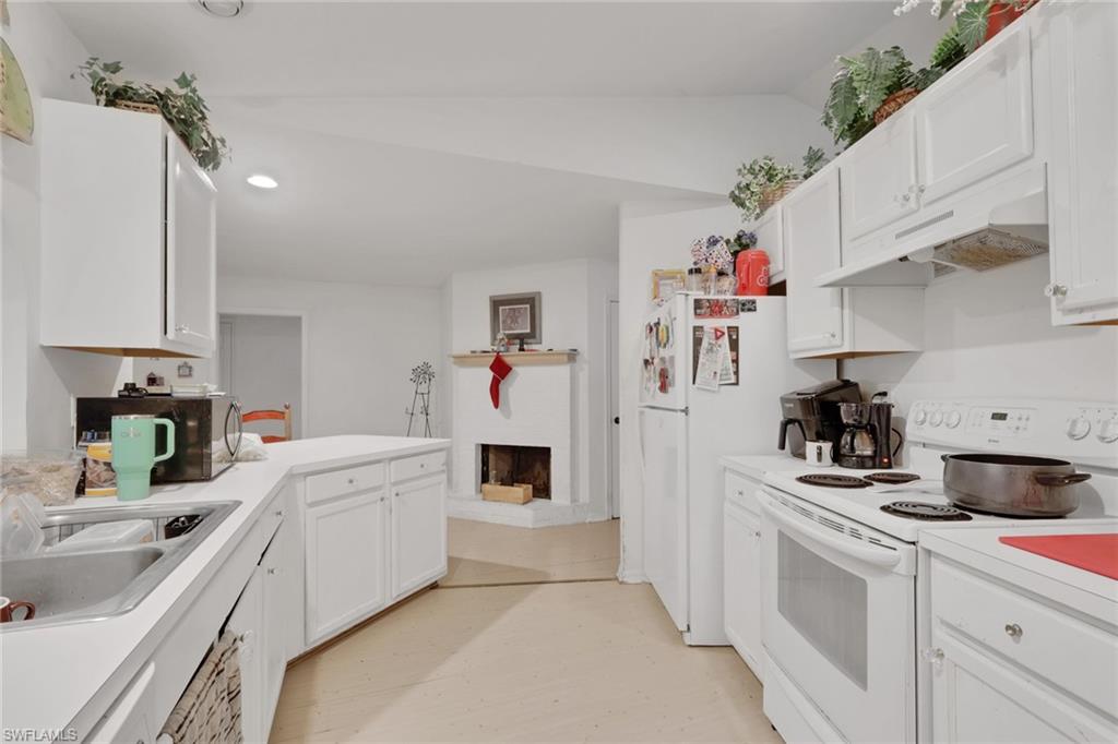 12393 Londonderry LN