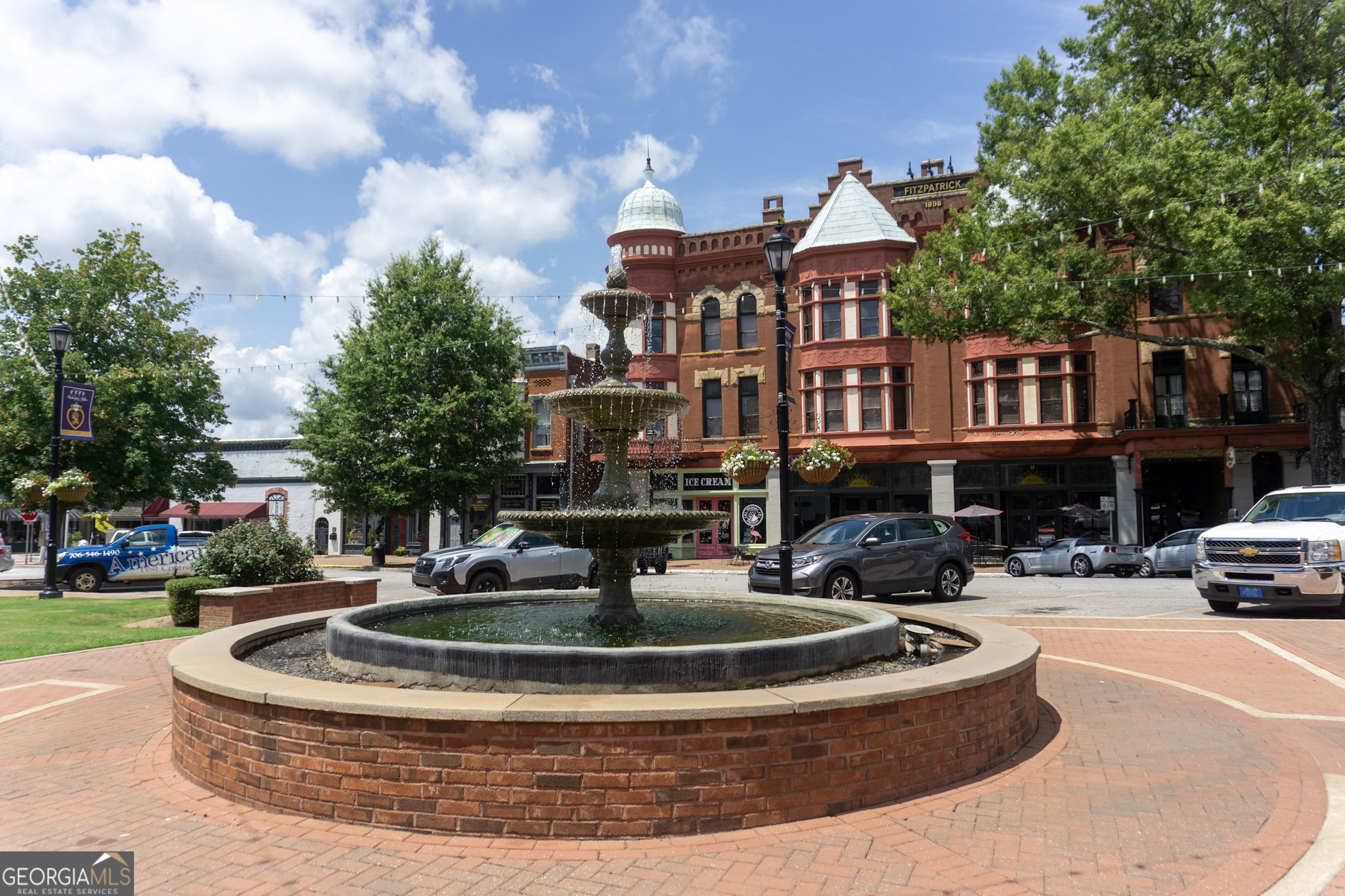 106 N Alexander Avenue