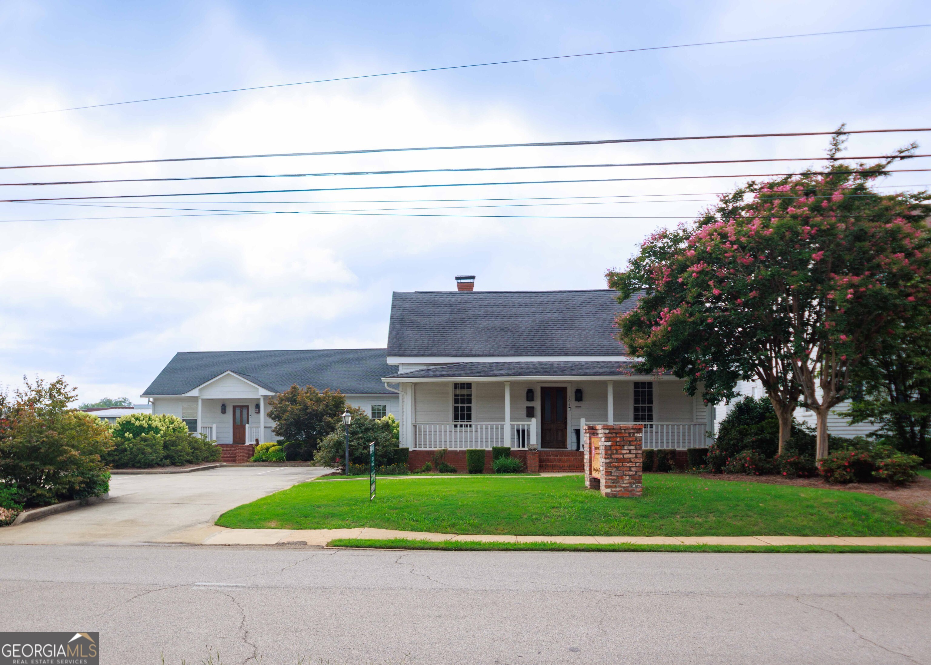 106 N Alexander Avenue