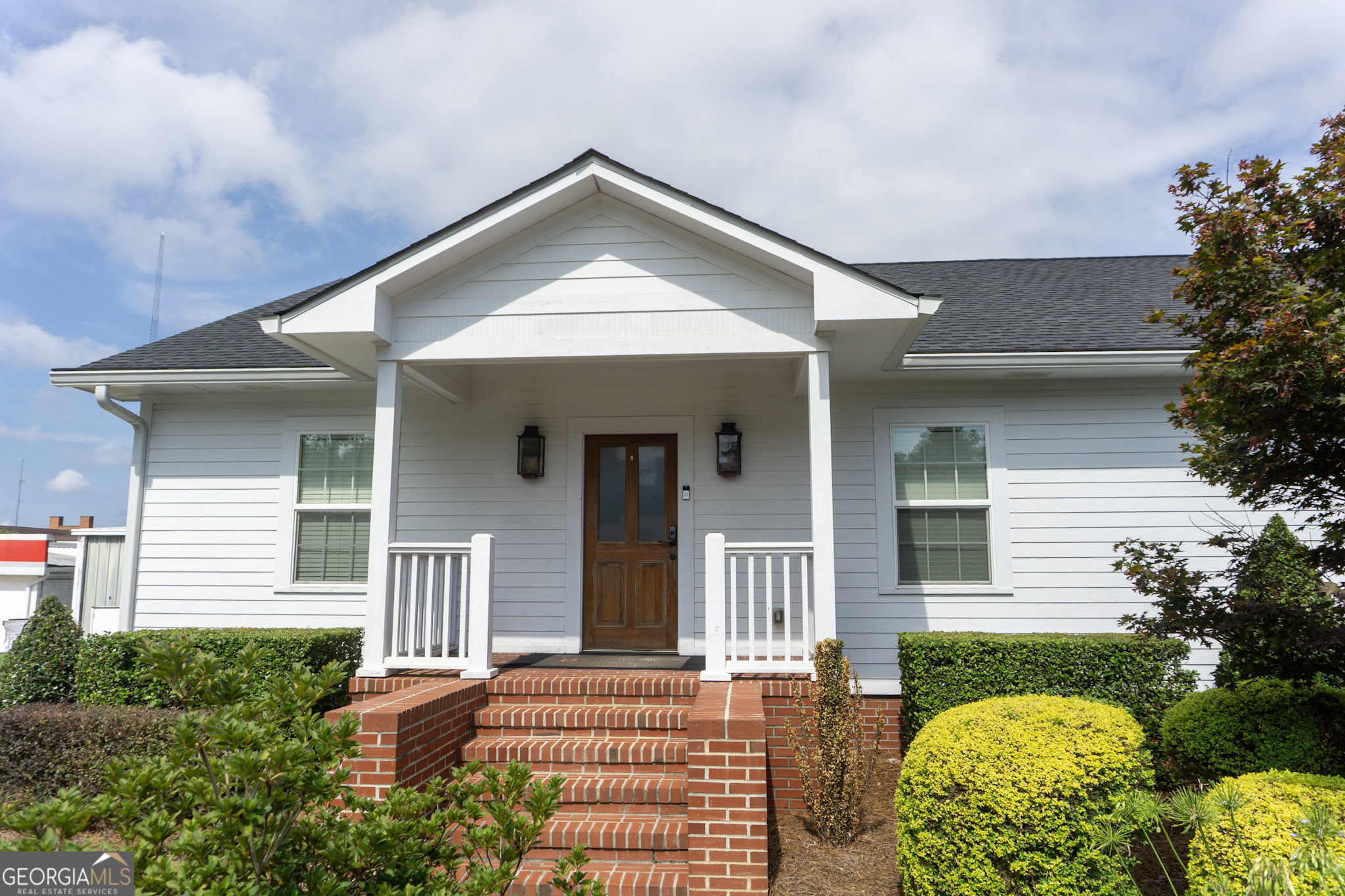 106 N Alexander Avenue