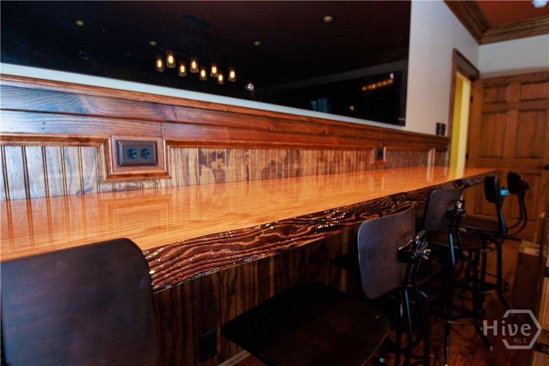 106 N Alexander Avenue