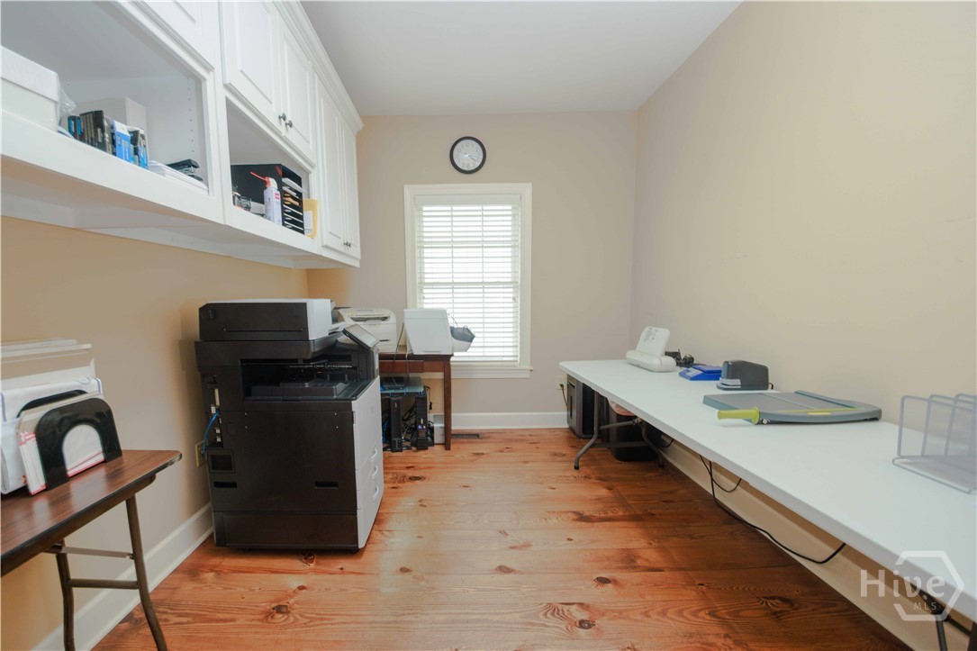 106 N Alexander Avenue