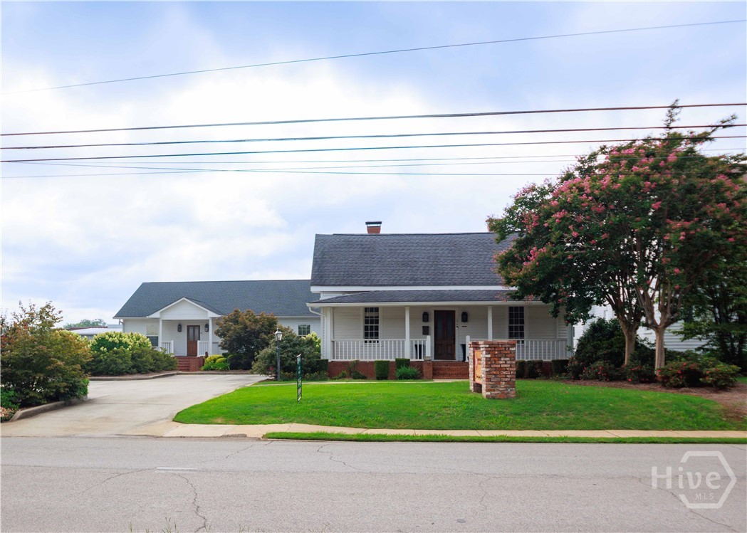 106 N Alexander Avenue