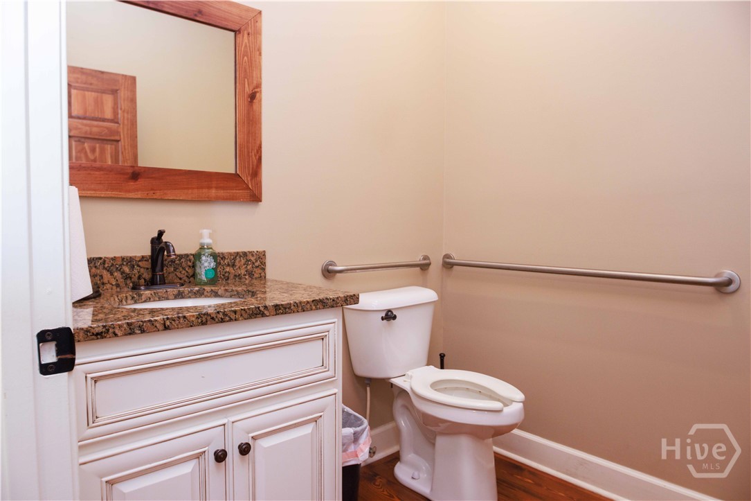 106 N Alexander Avenue