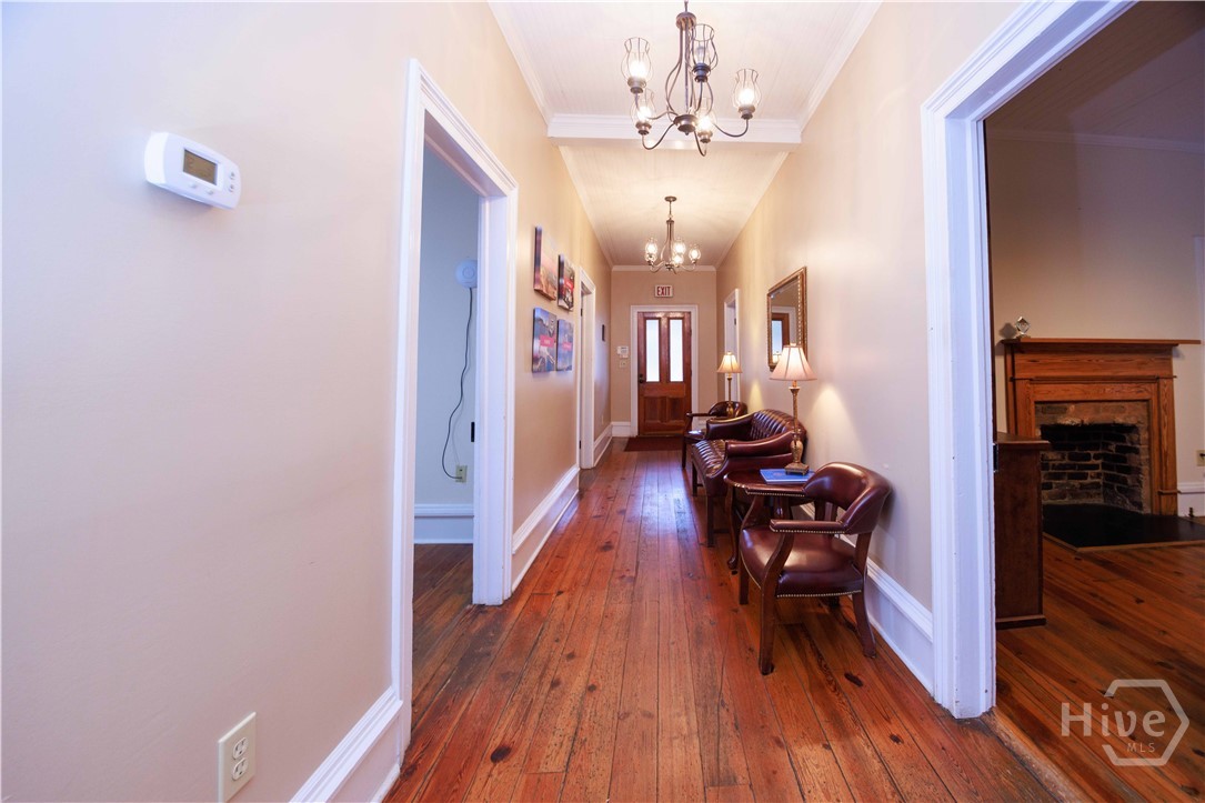 106 N Alexander Avenue