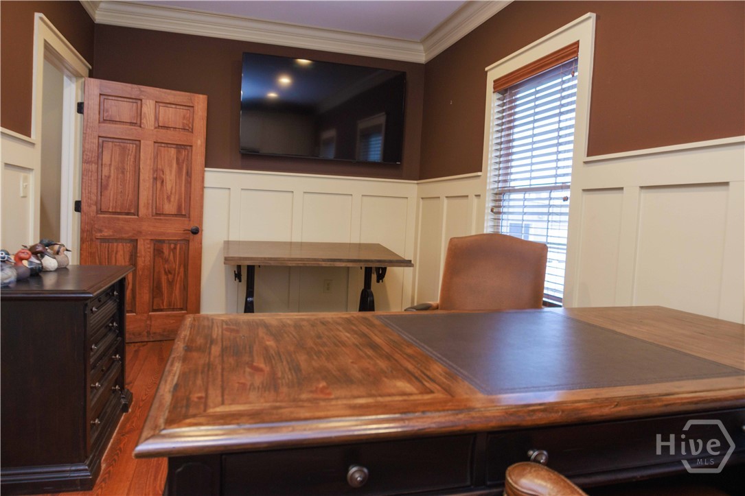 106 N Alexander Avenue