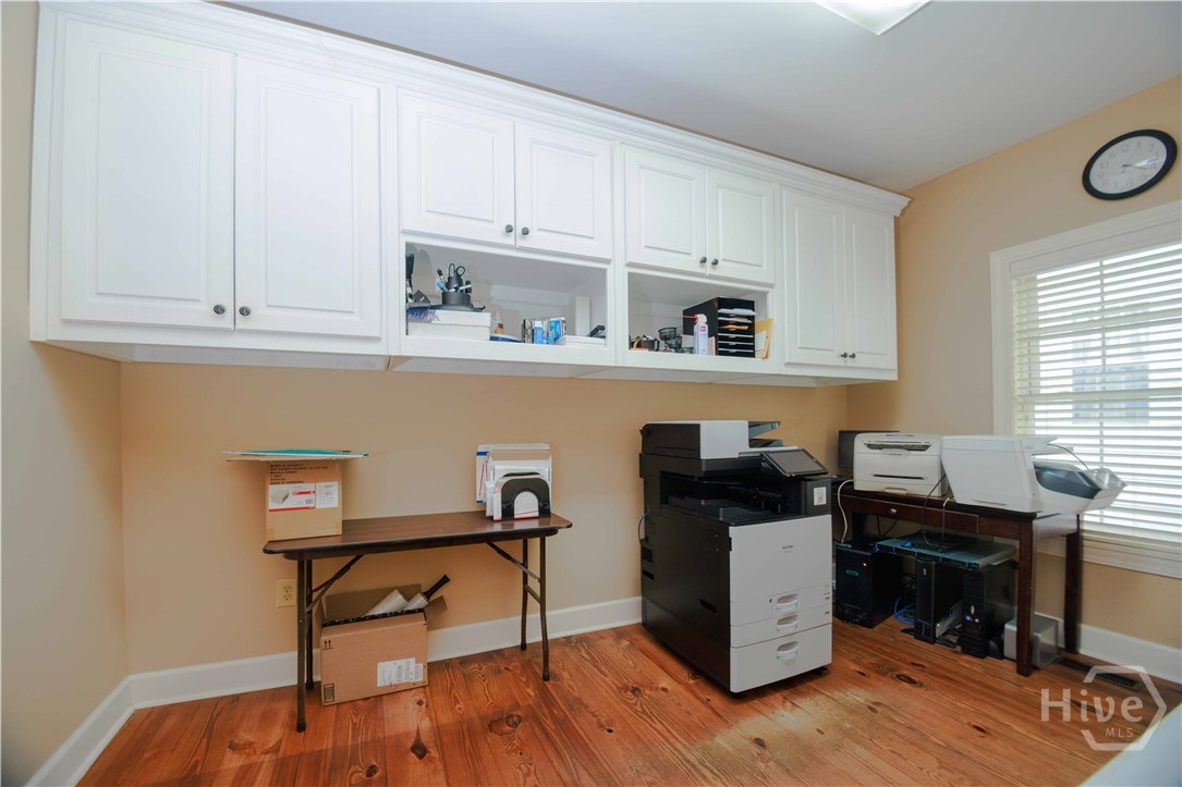 106 N Alexander Avenue