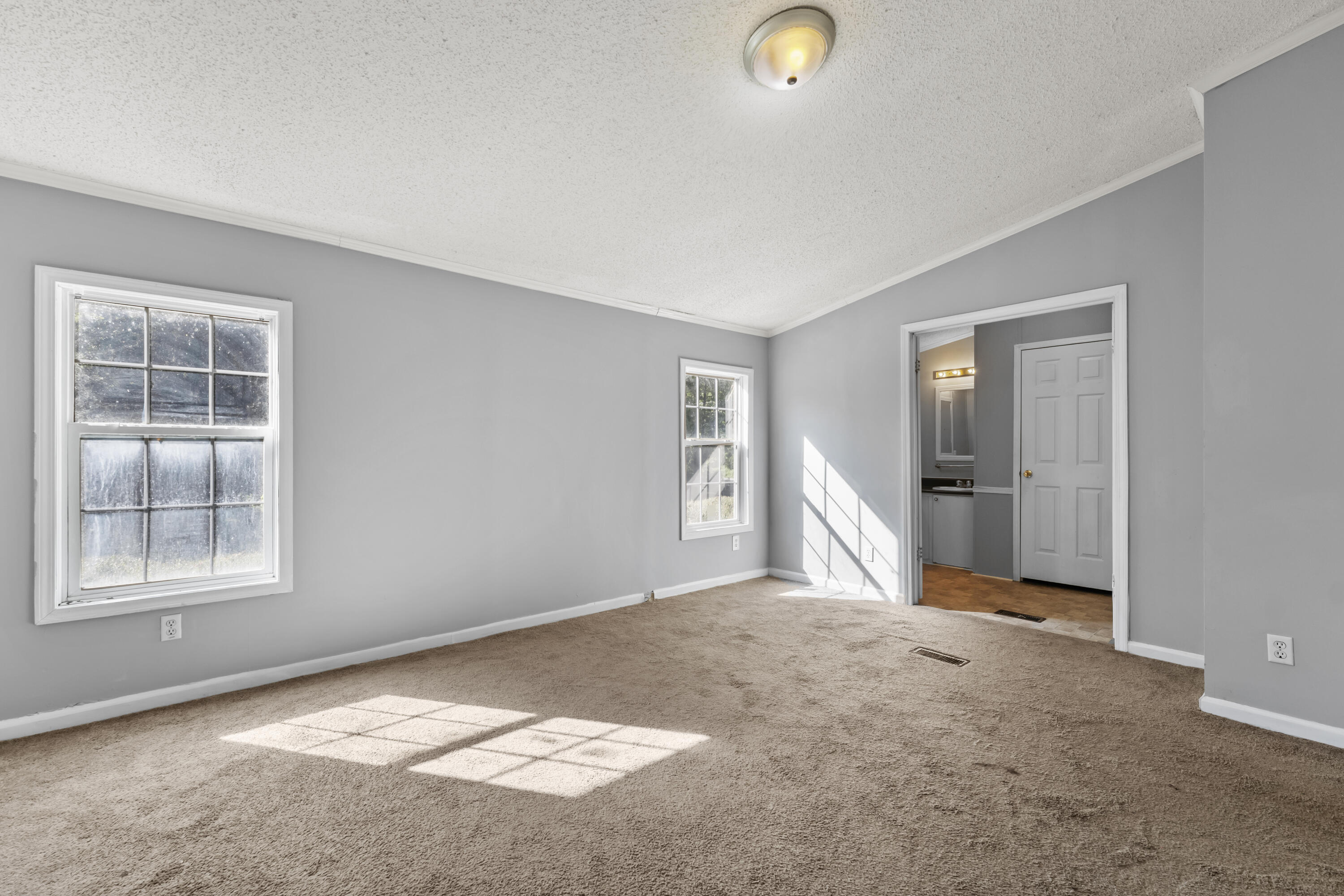 335 Hudson Road