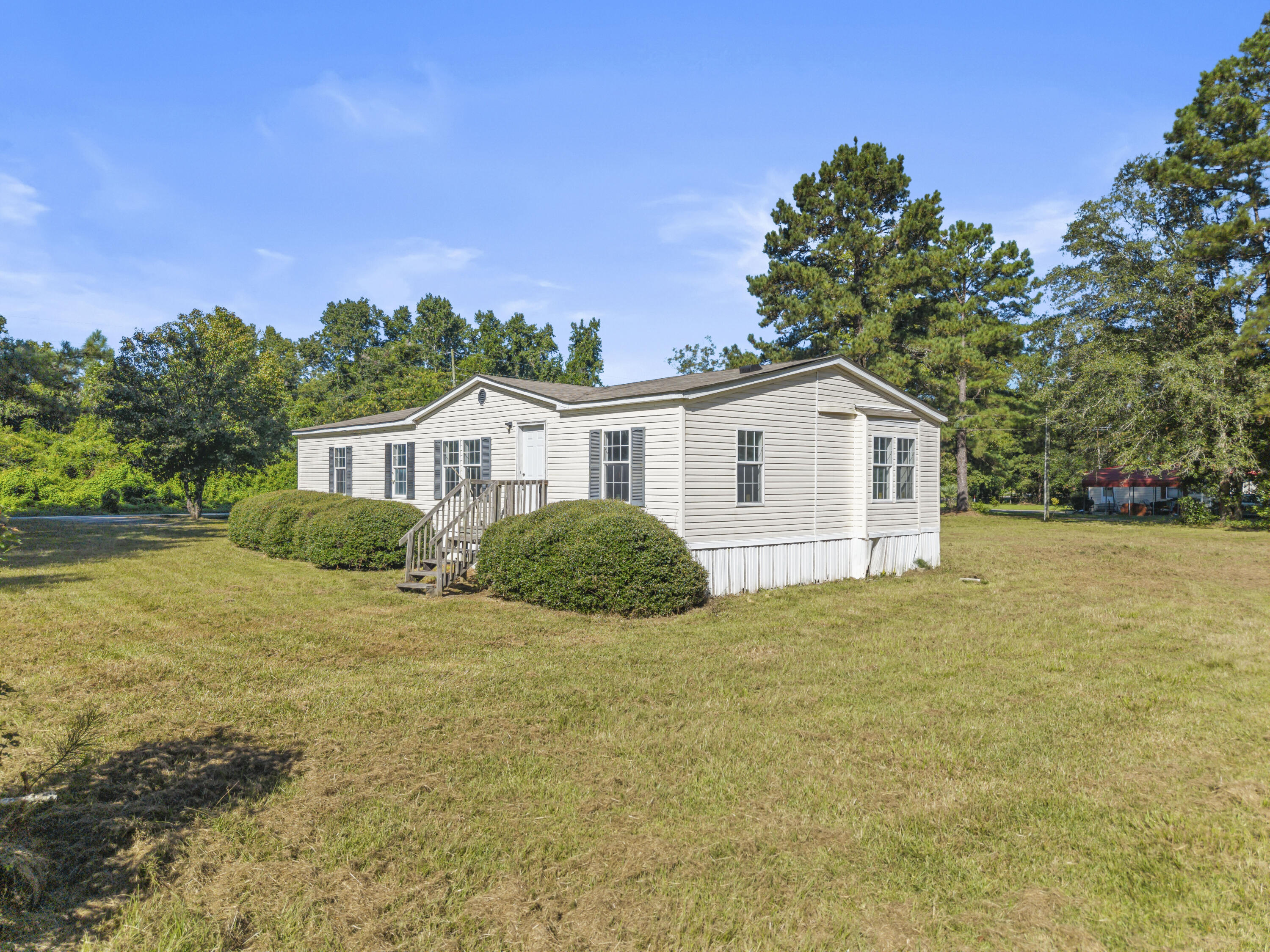 335 Hudson Road