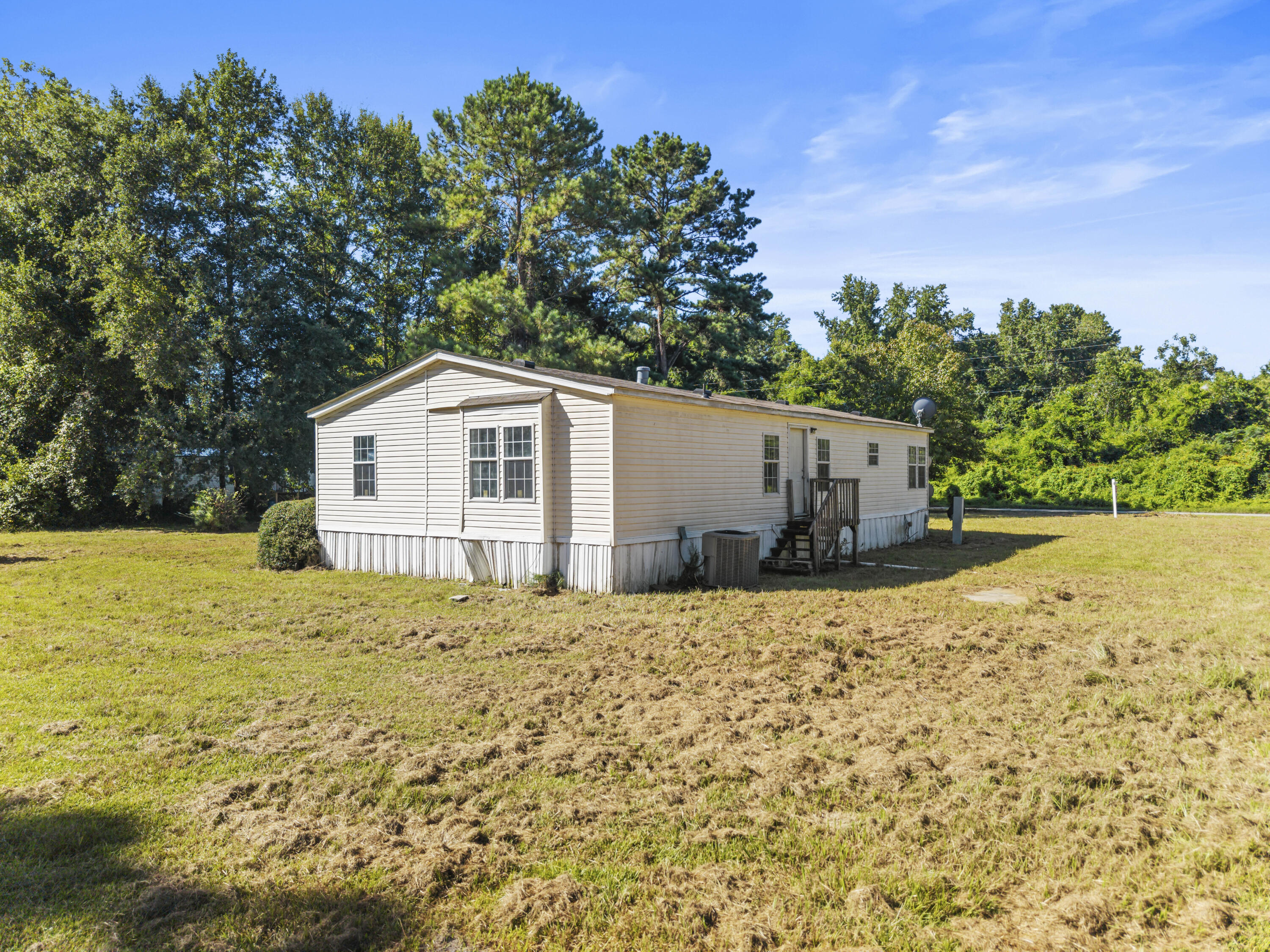 335 Hudson Road