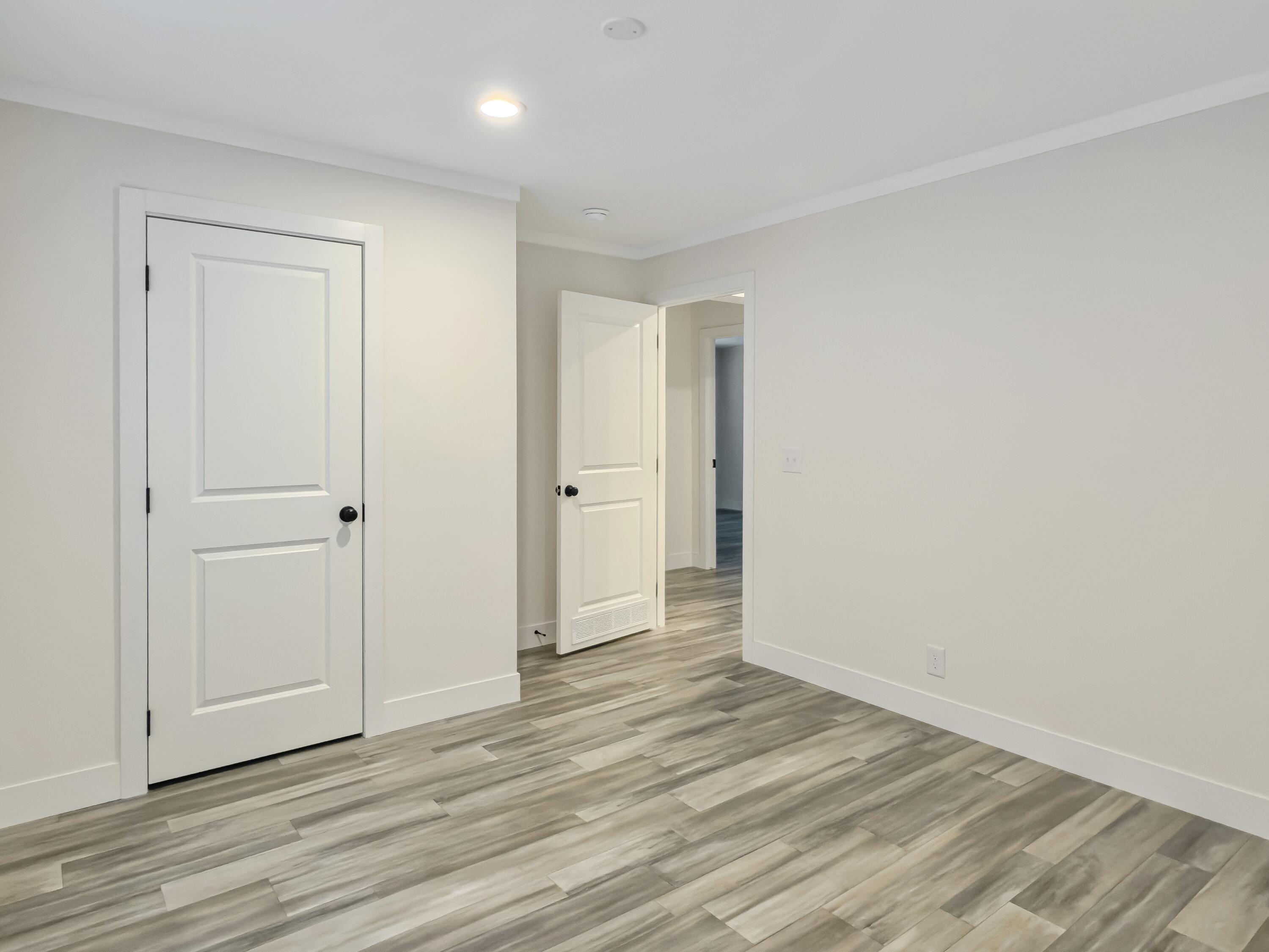 6156 State Road S-10-2077