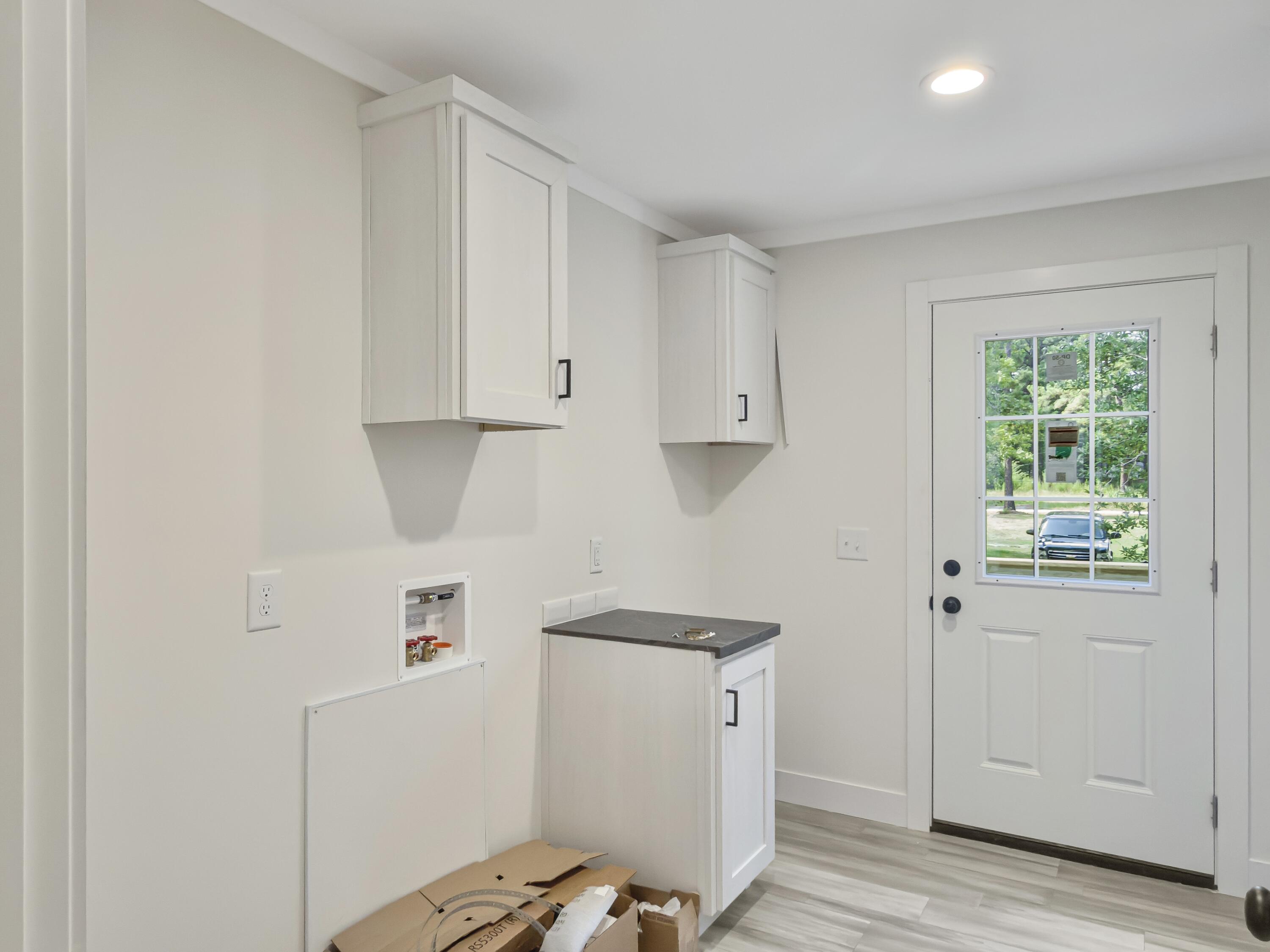 6156 State Road S-10-2077