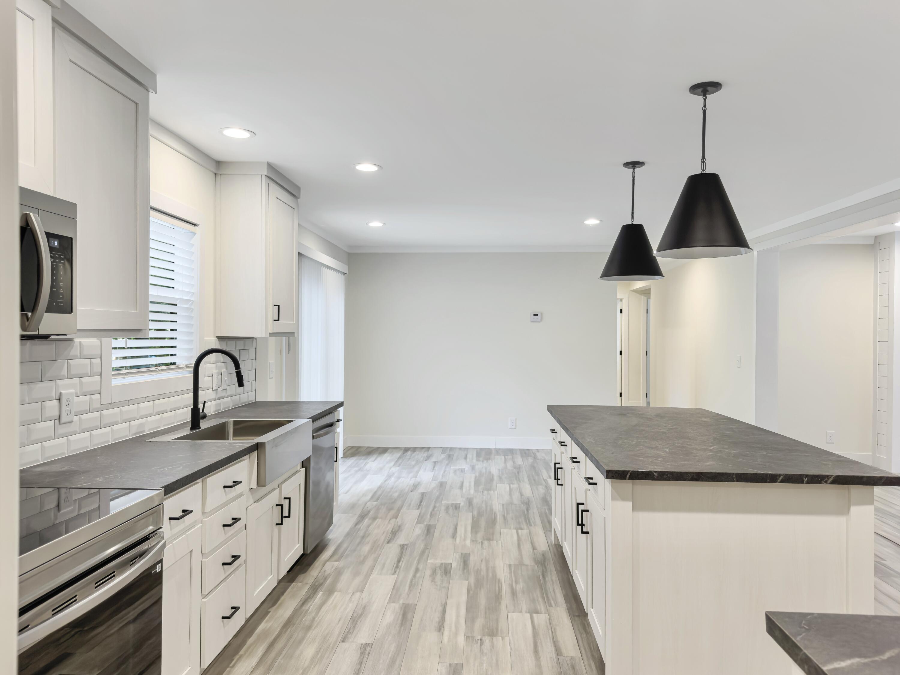 6156 State Road S-10-2077