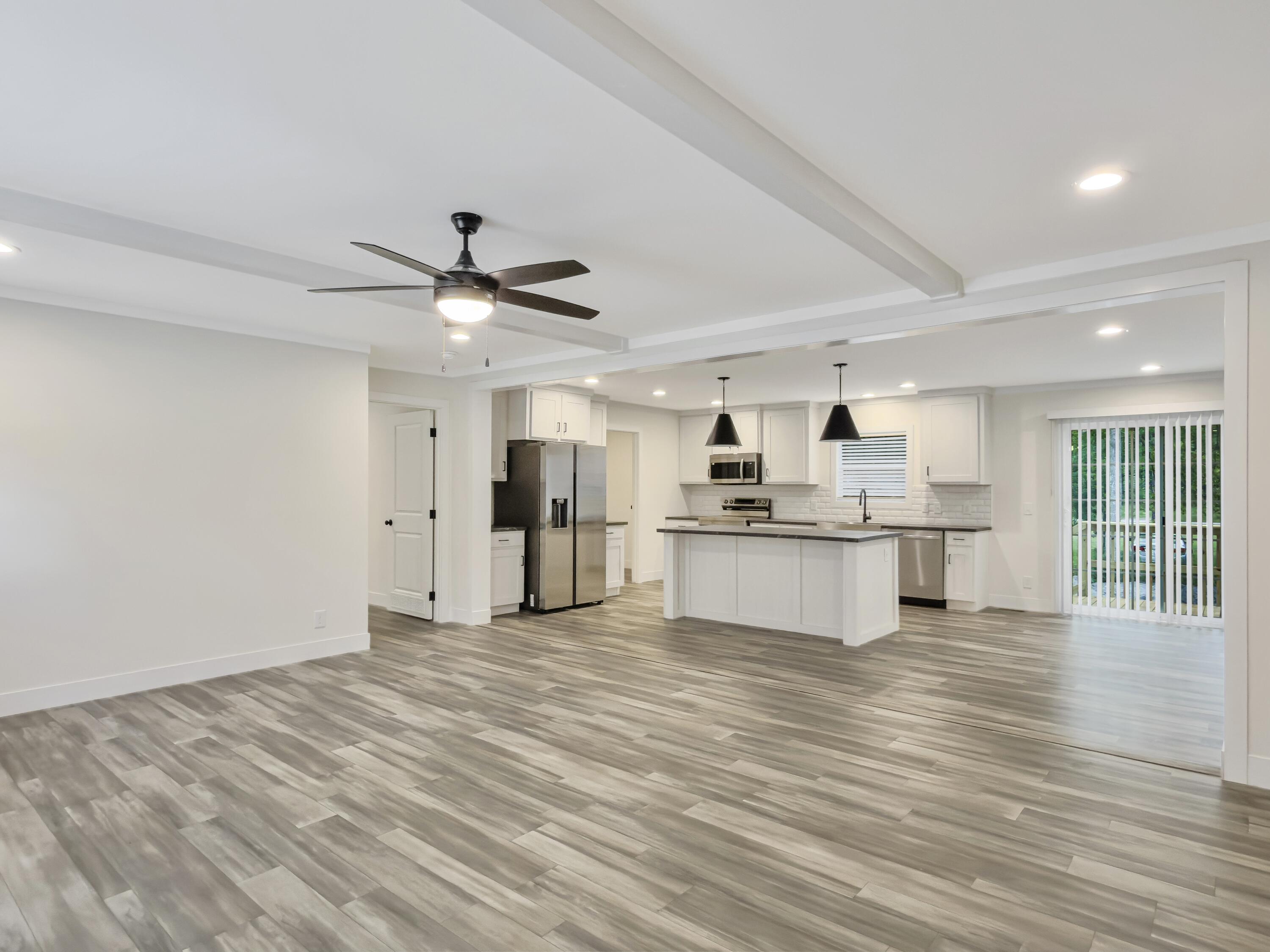 6156 State Road S-10-2077