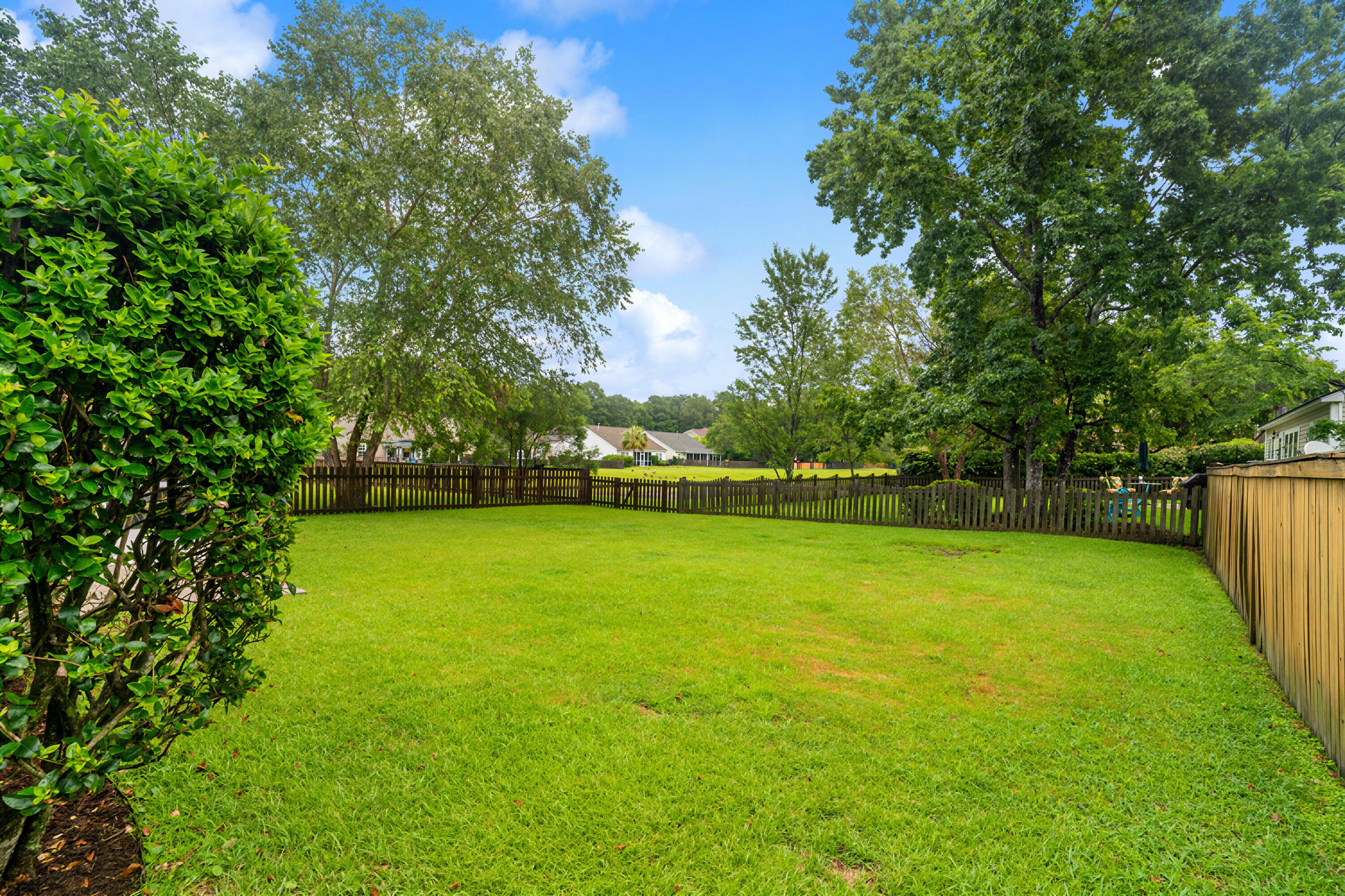 1417 Wellesley Circle