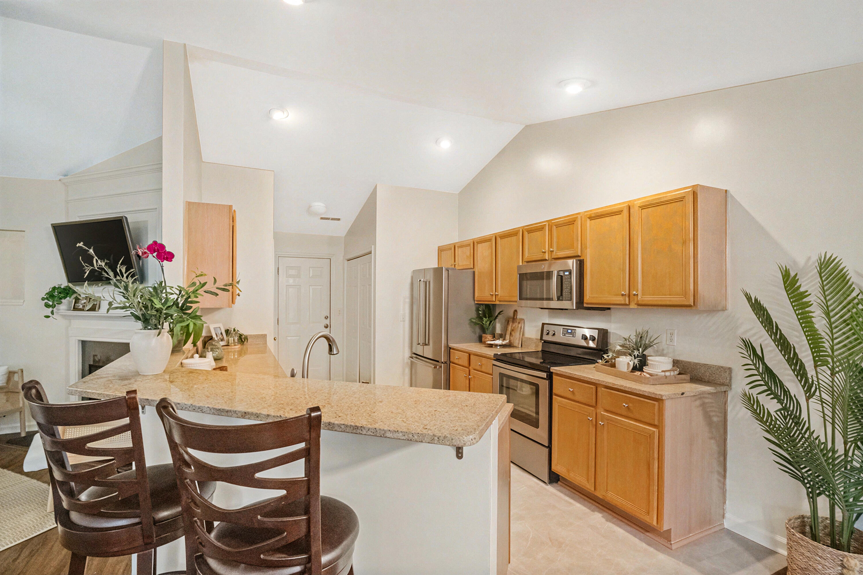 1417 Wellesley Circle