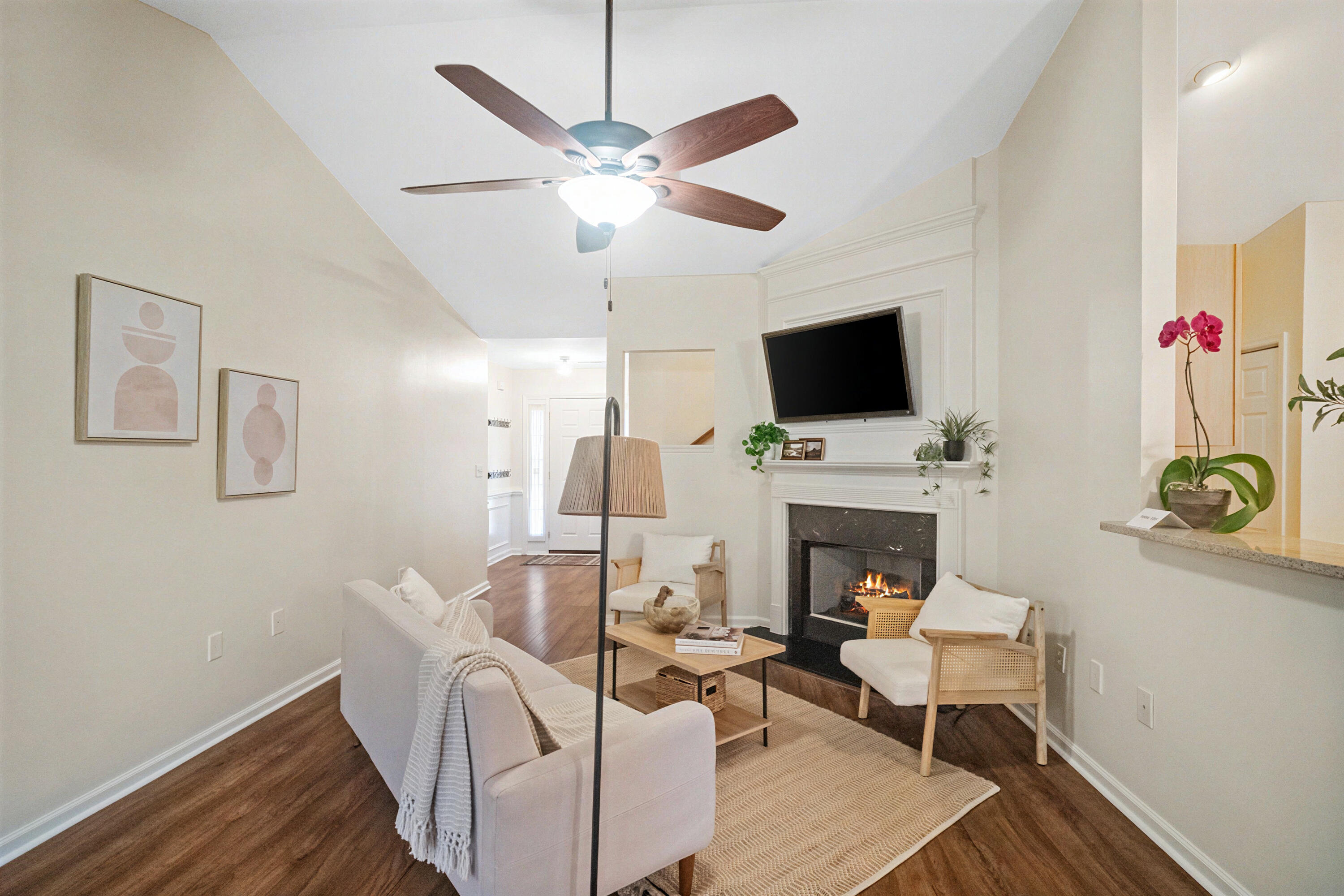 1417 Wellesley Circle