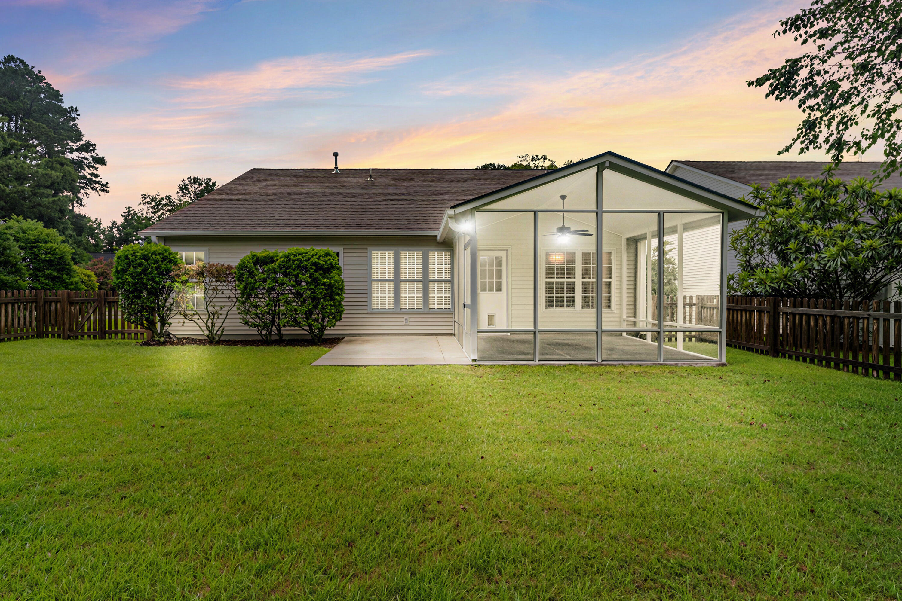 1417 Wellesley Circle