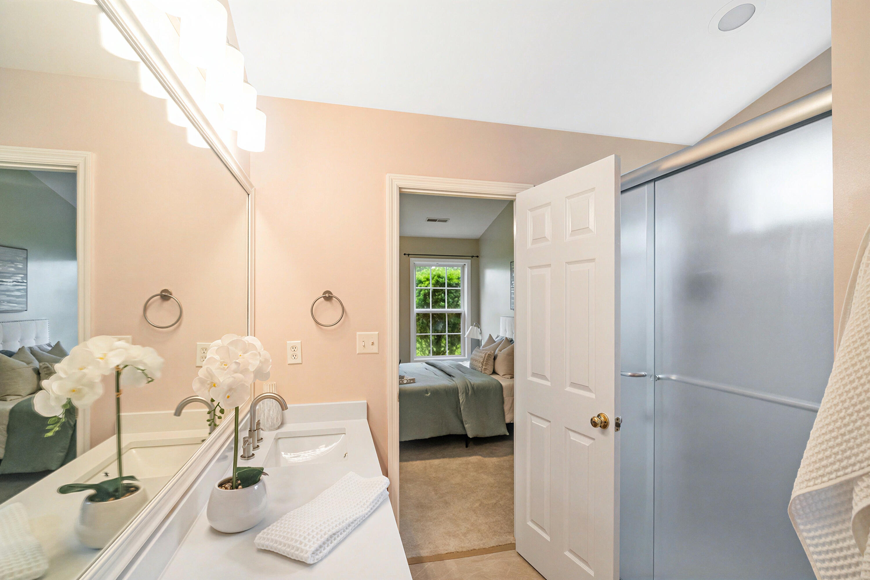 1417 Wellesley Circle
