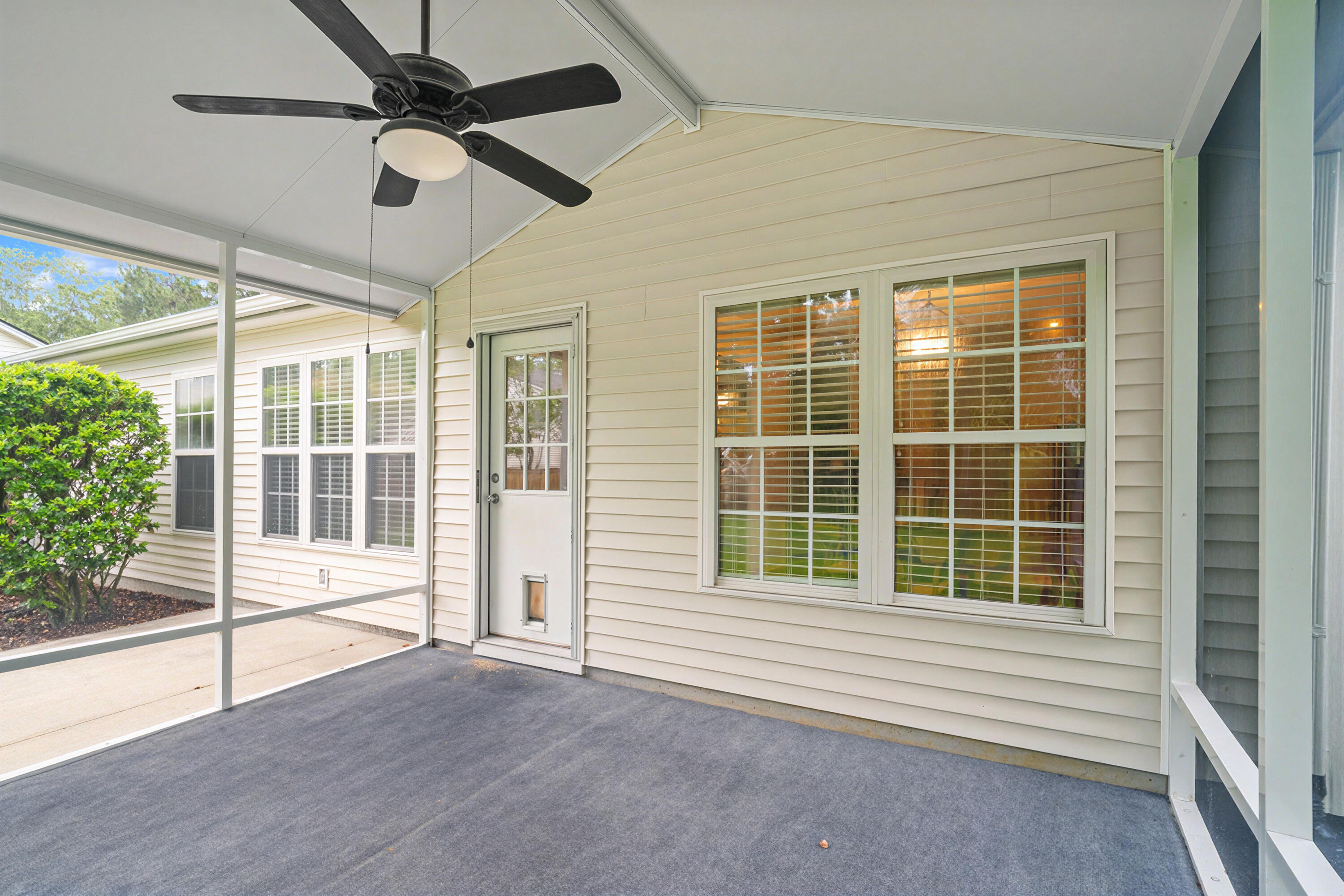 1417 Wellesley Circle