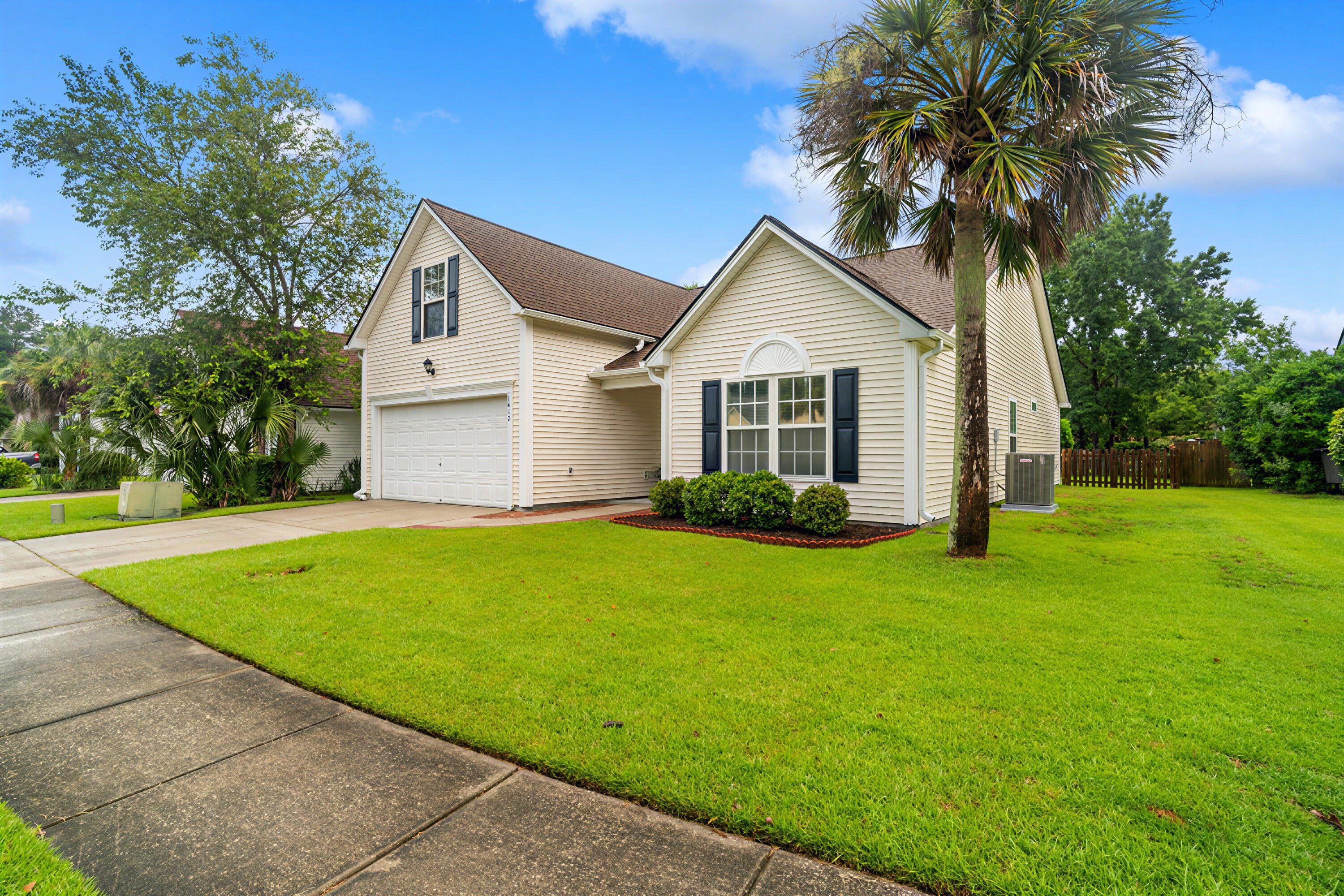 1417 Wellesley Circle