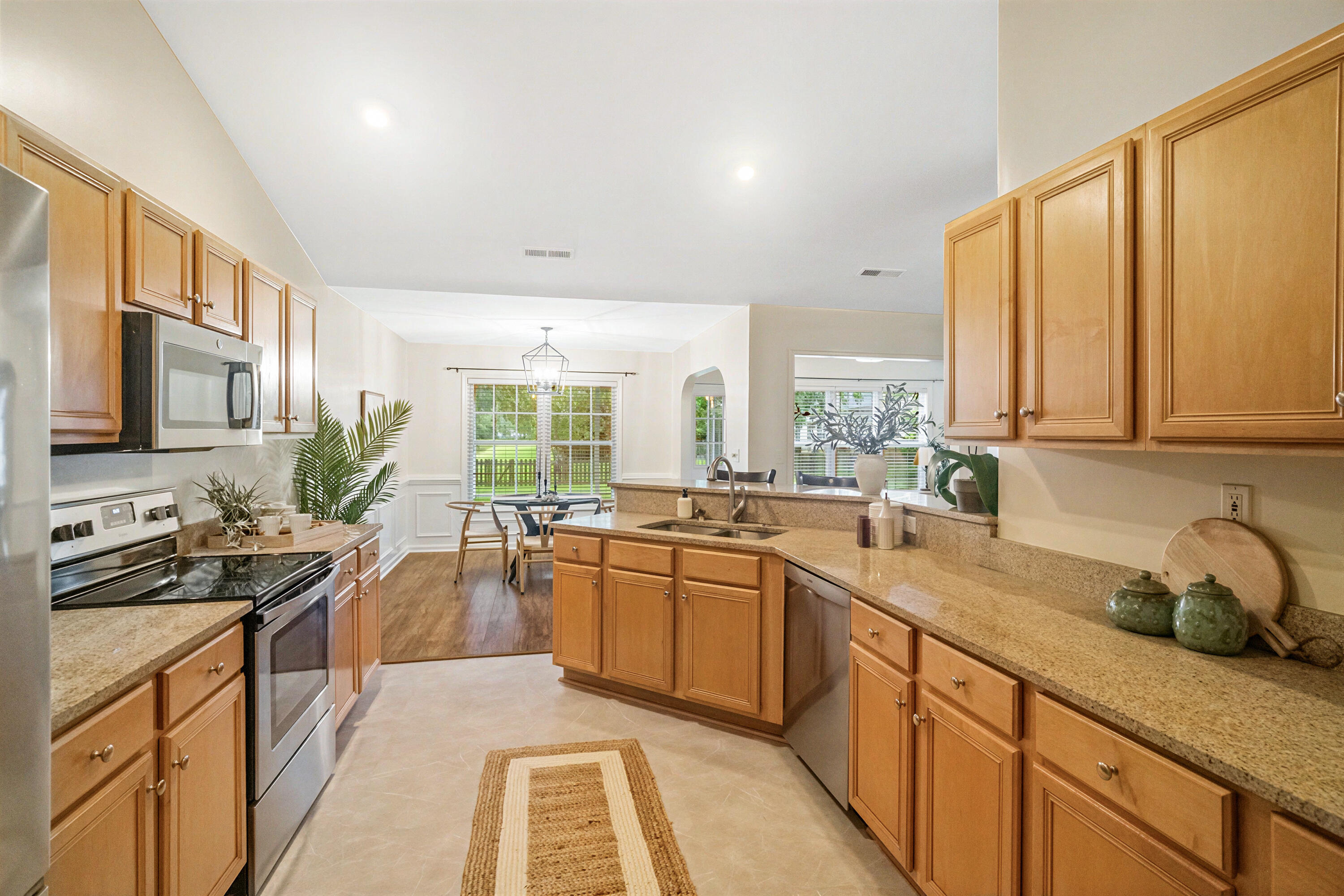 1417 Wellesley Circle