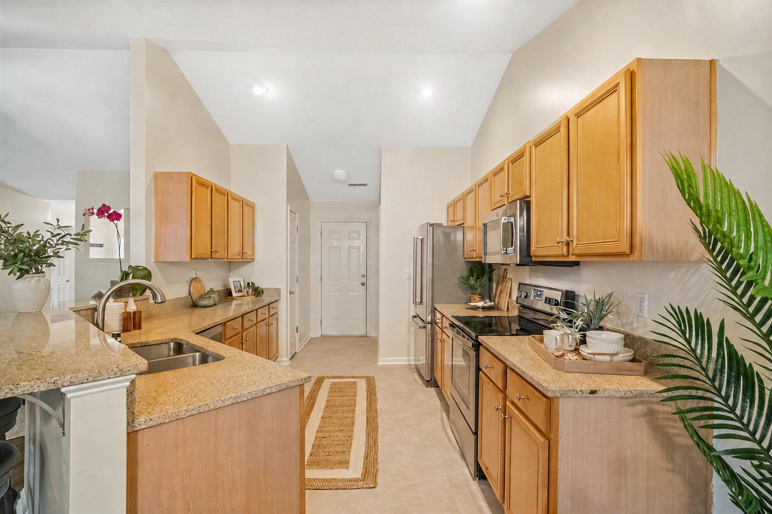 1417 Wellesley Circle