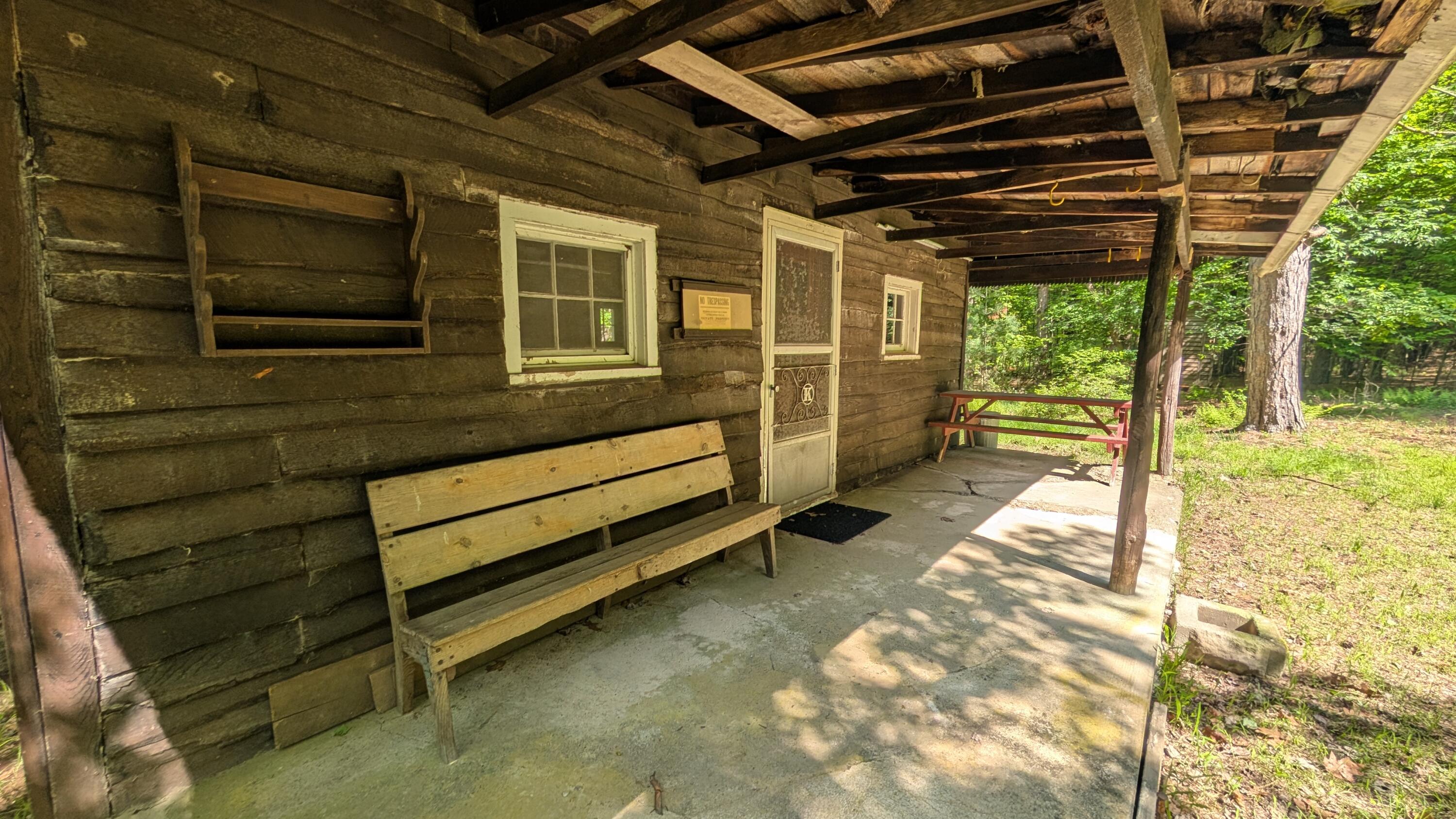 476 FLOWER RD