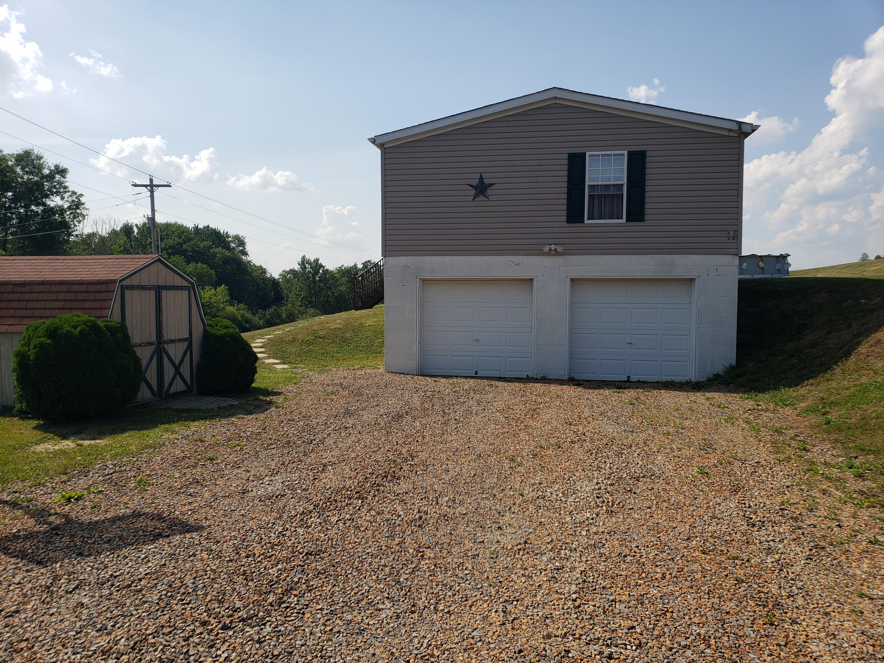244 LAUREL RUN RD