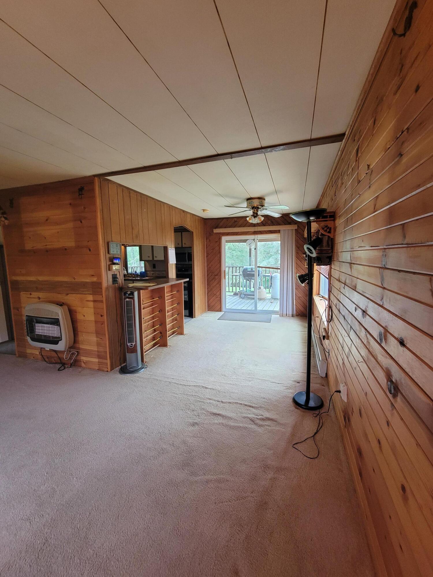 1499 SANDSTONE DR