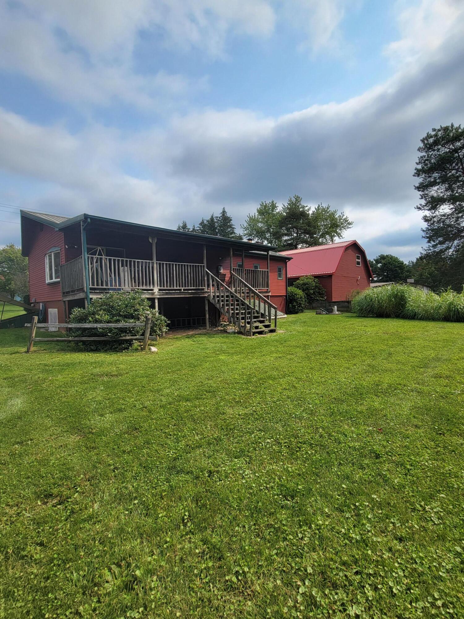 1499 SANDSTONE DR
