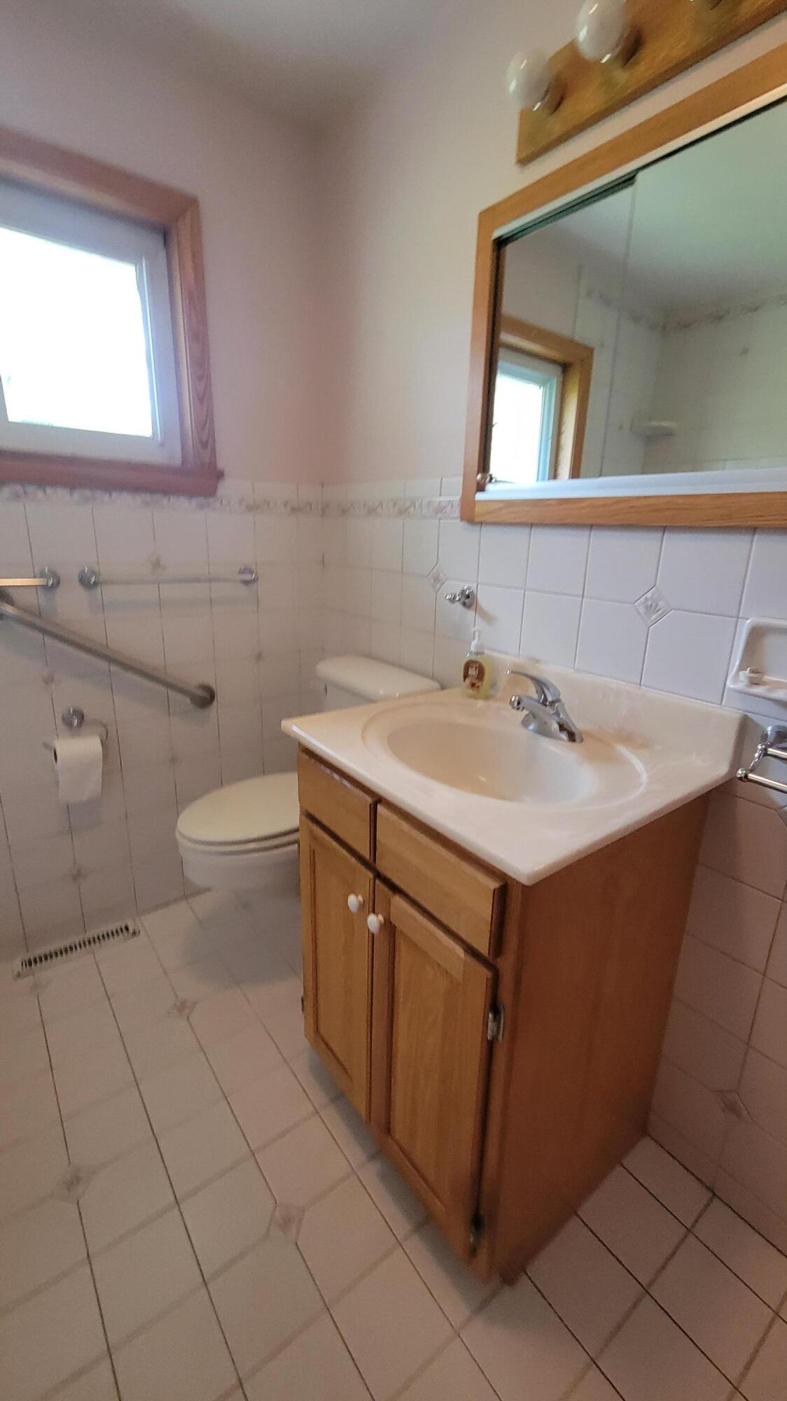 773 BEECHWOOD RD